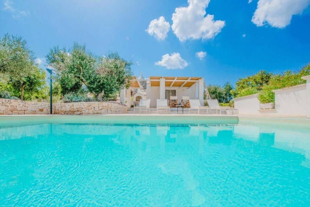 Trulli di Mia with Pool Images