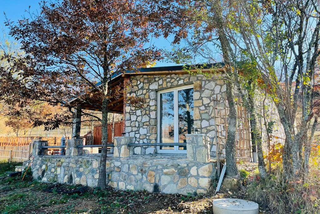 Villa SEMI Images