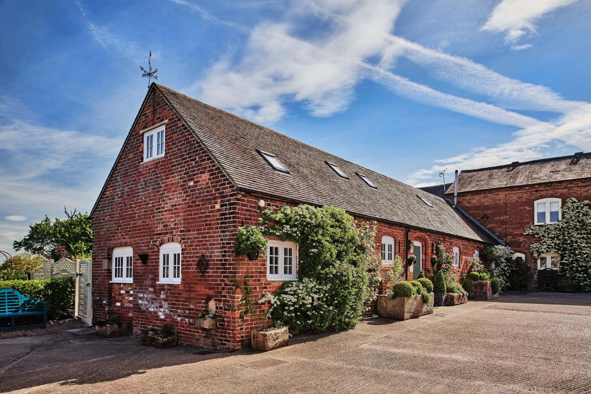 The Luxury Barn Images