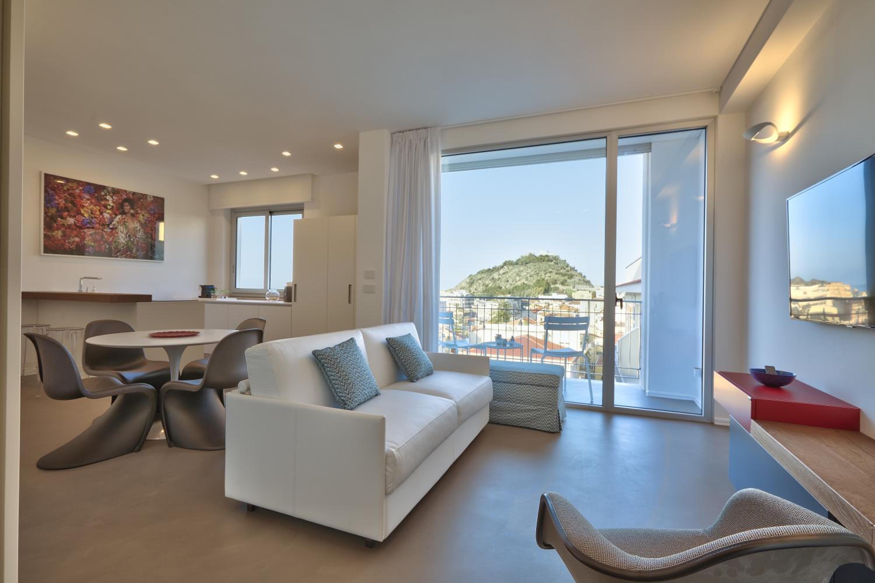 Home del Corso Images