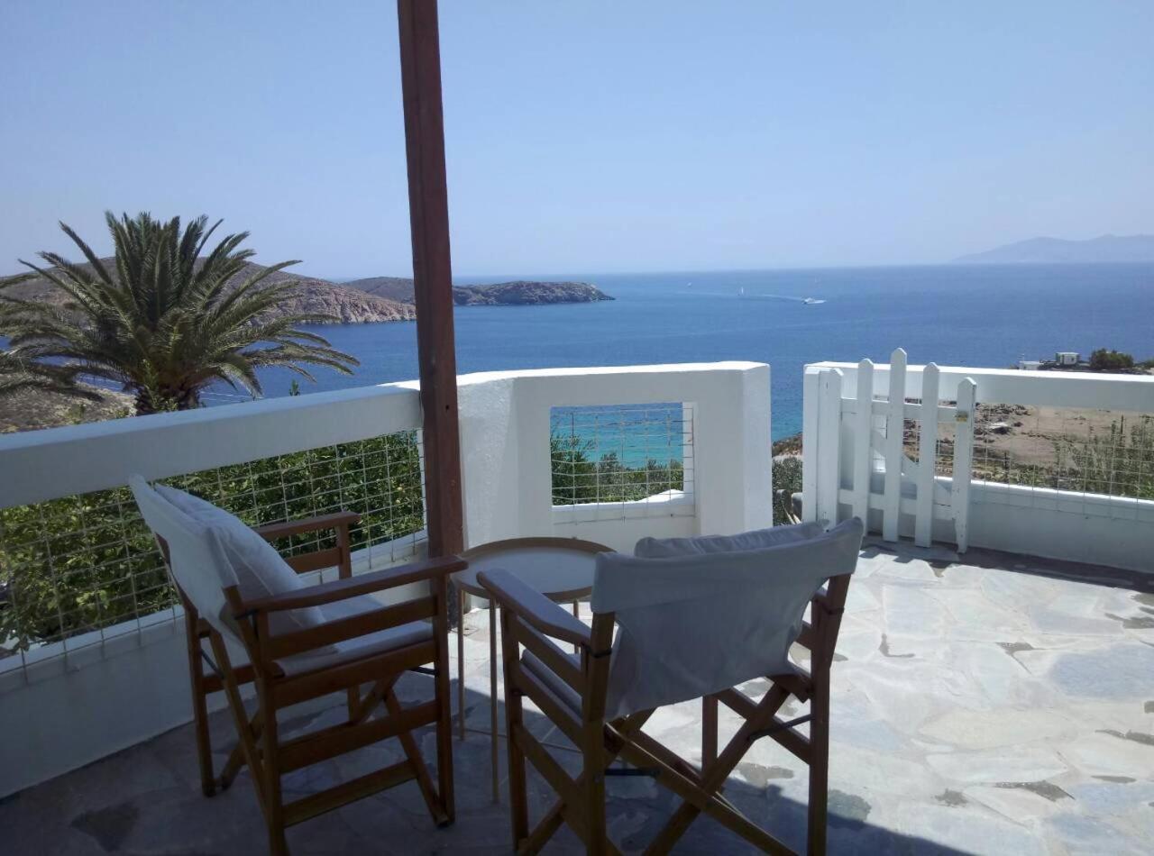 Chez Semiramis Sunrise Serifos 11 persons Images