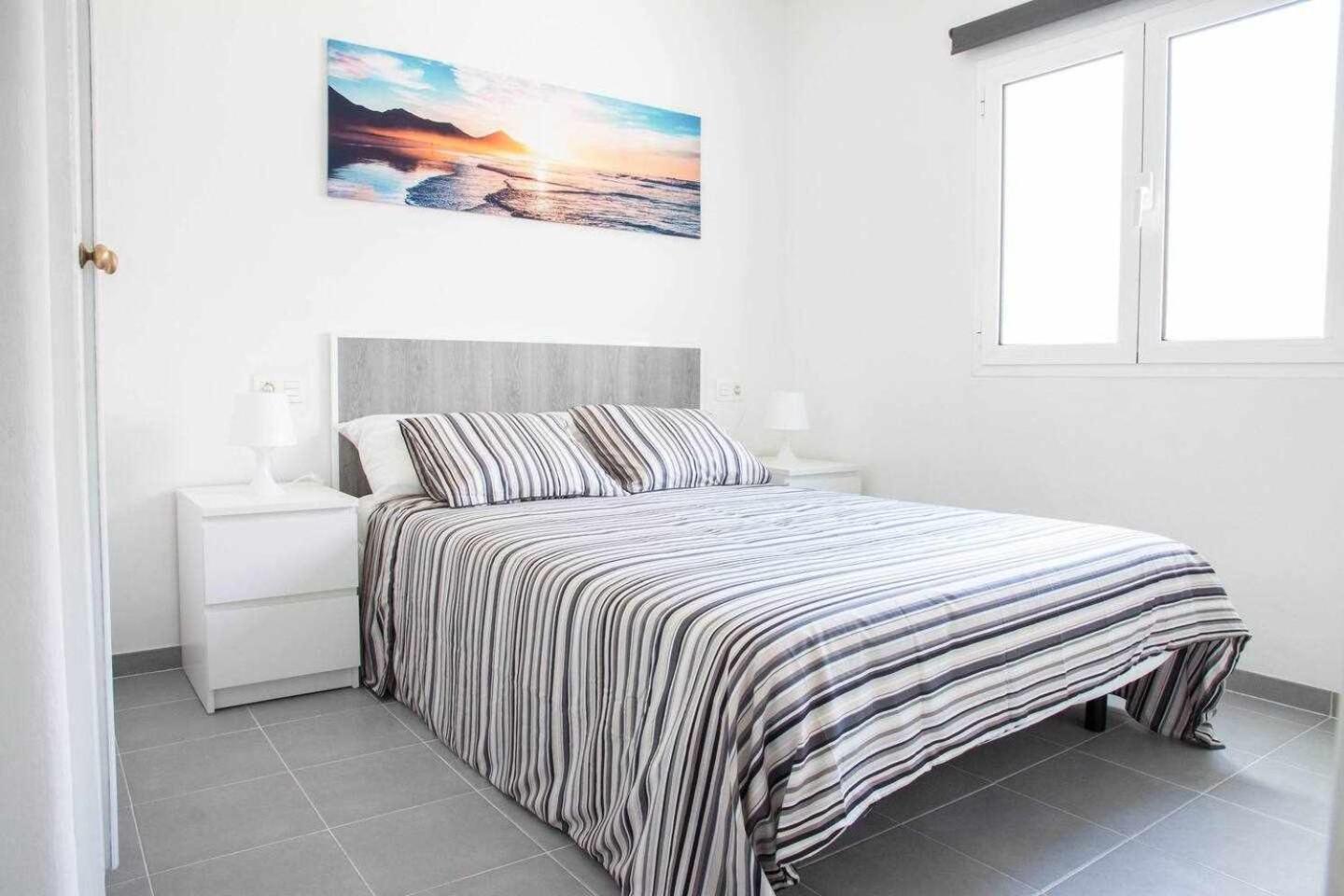 CITY y BEACH Arrecife Apartment Images