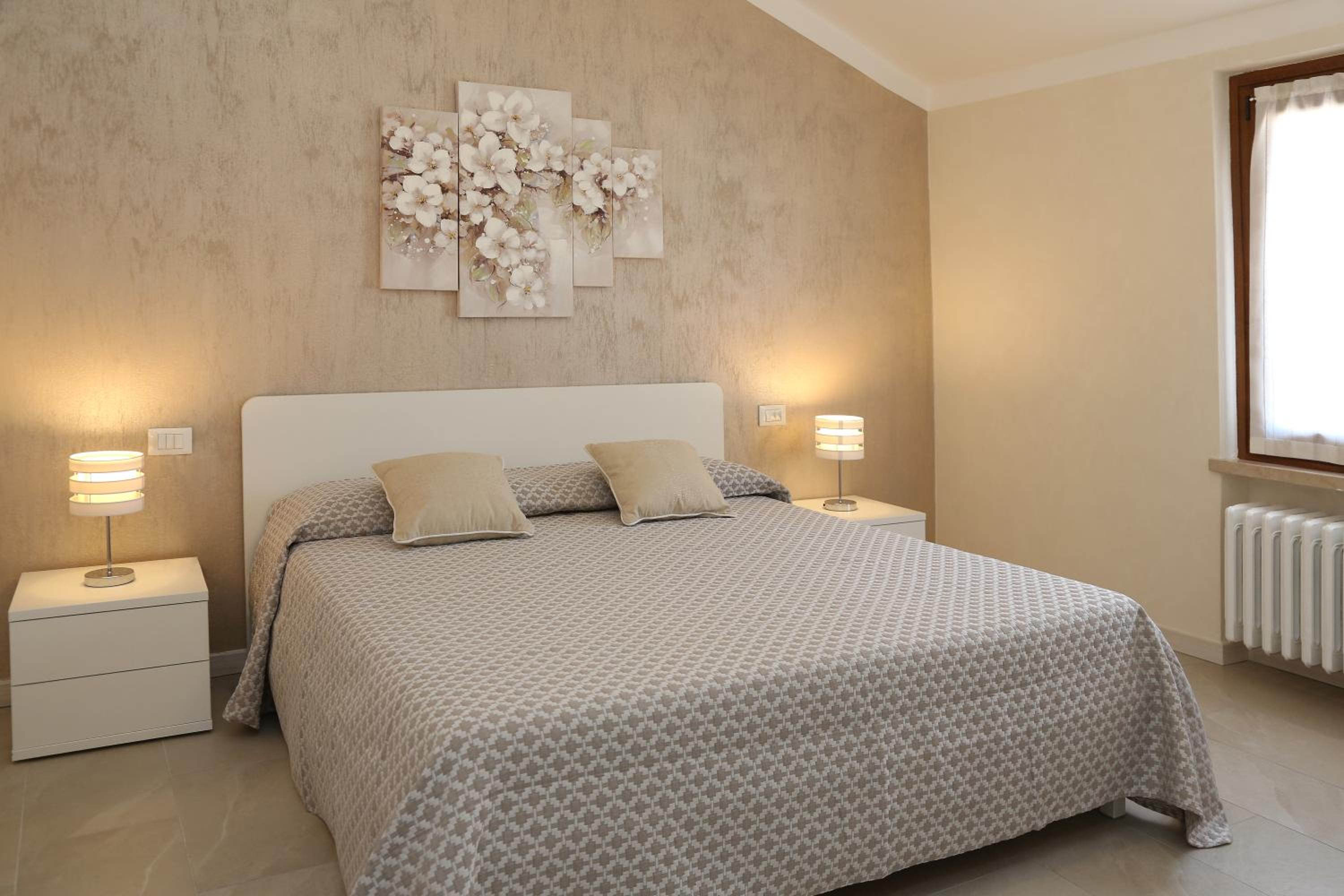 Flower Apartments Images