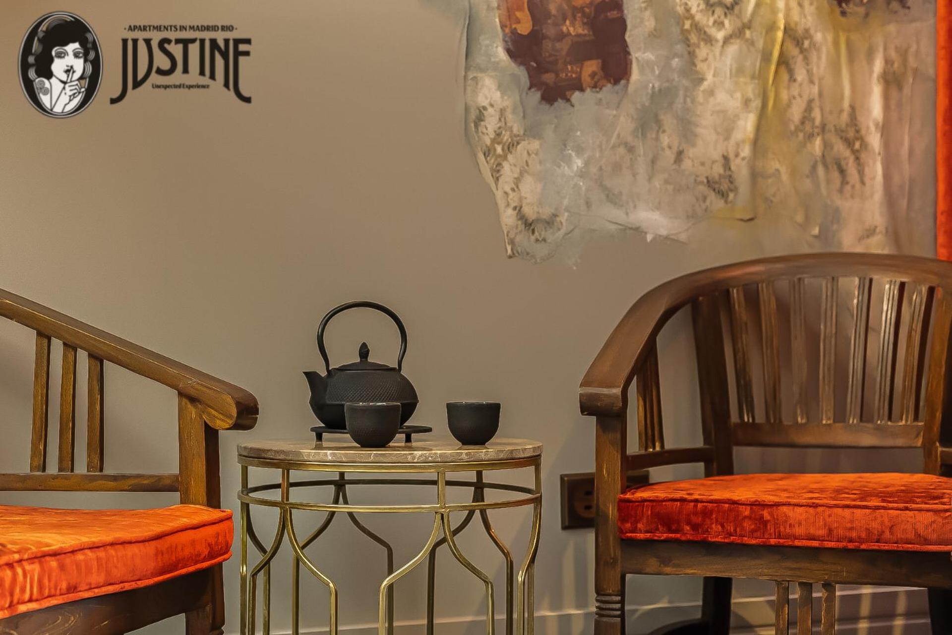 Suite Opium Den by Justine Apartments Apartamento turístico en Madrid Río Images