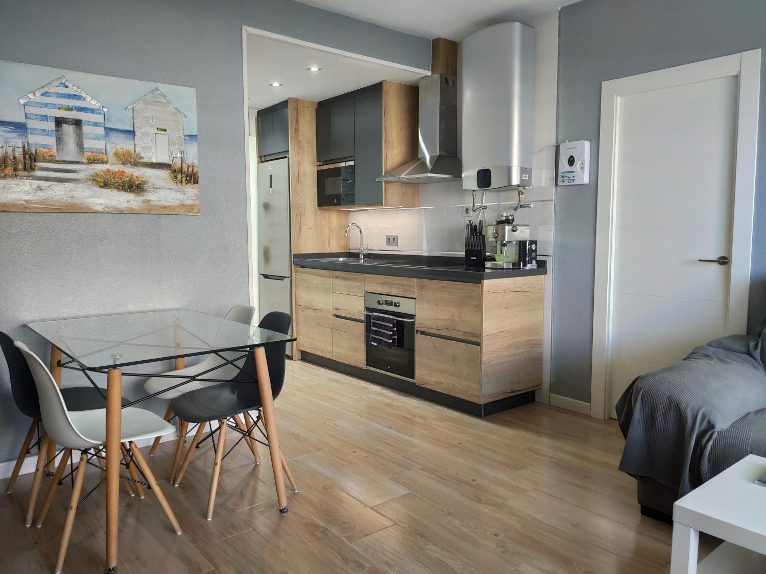 APARTAMENTO EN BENALBEACH Images