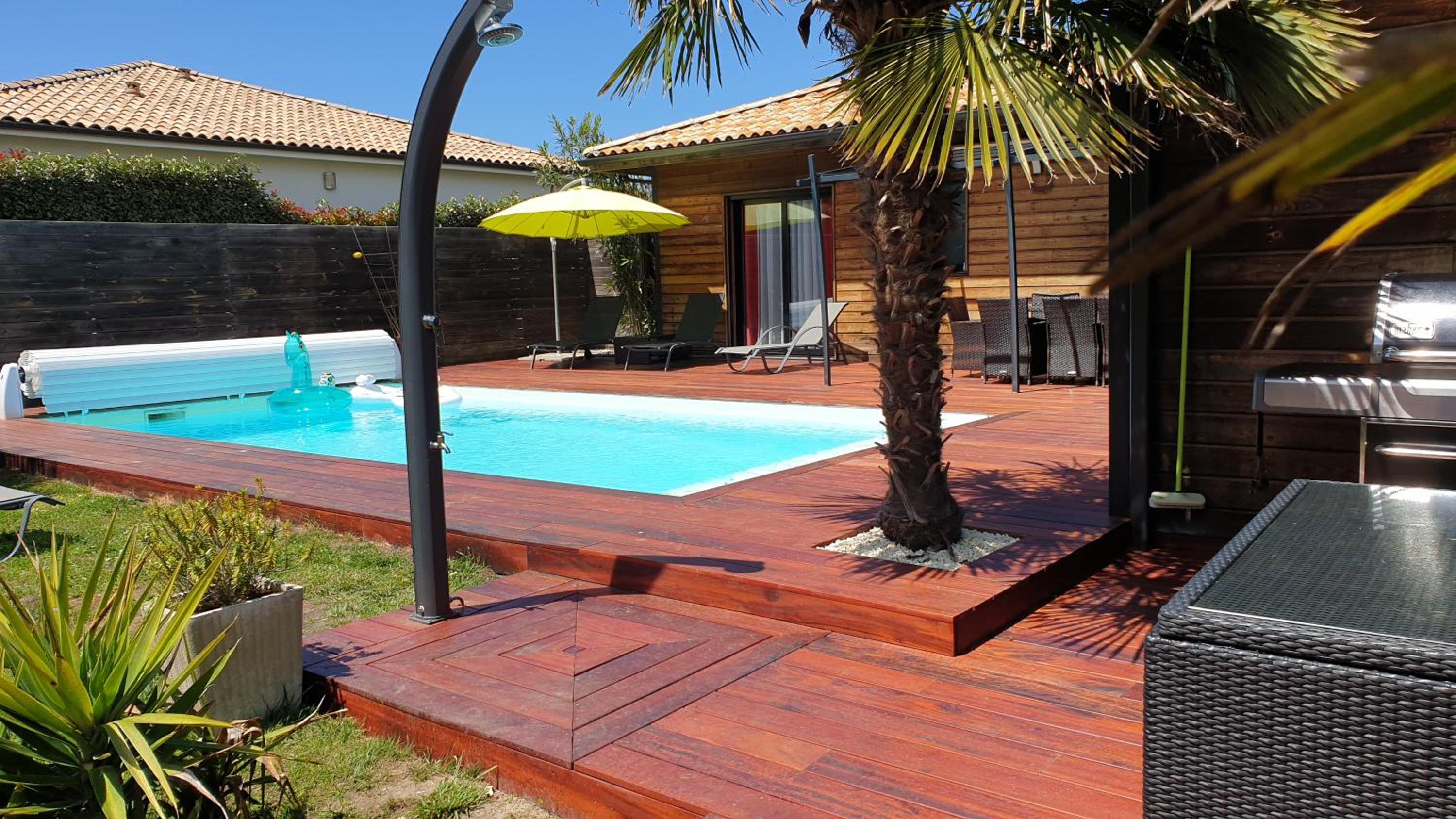 VILLA avec piscine chauffée Images