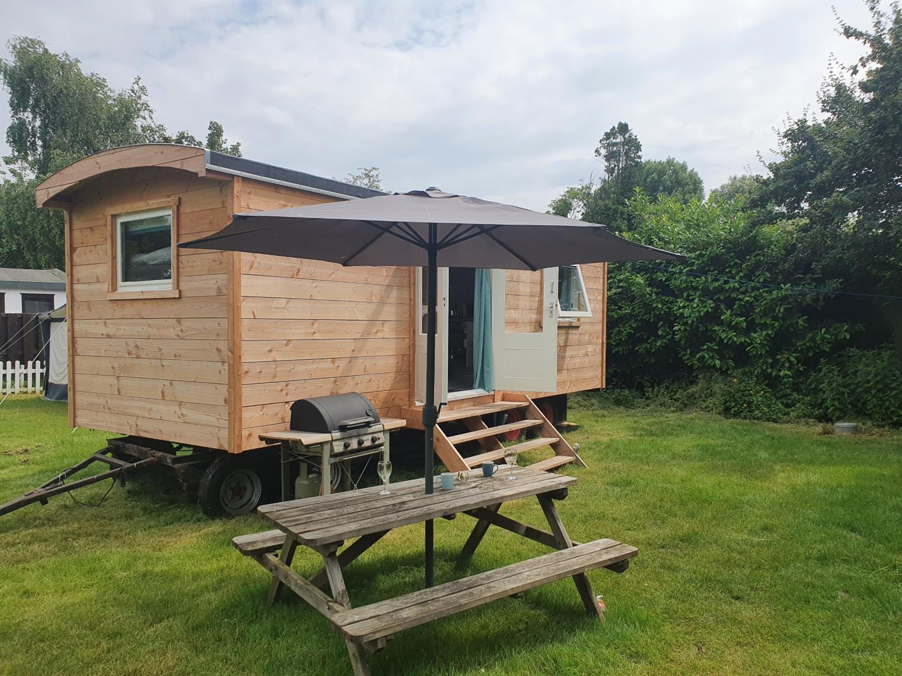Tiny house op wielen Friesland Images