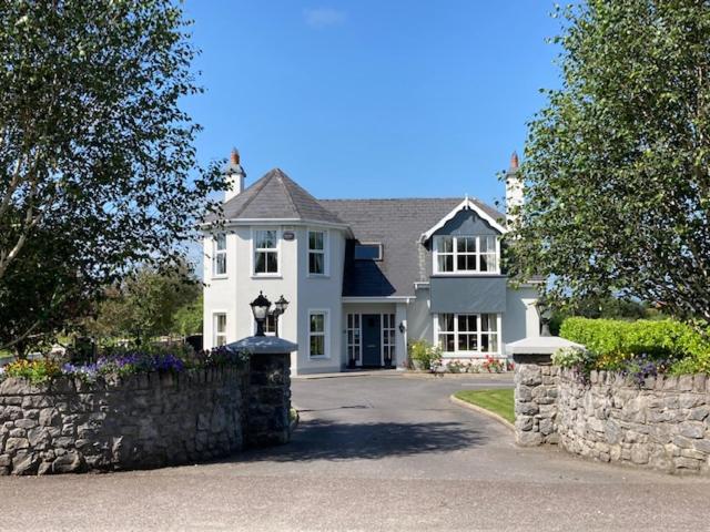 Tailors Lodge, Guest Accommodation, Castleisland, Kerry Images