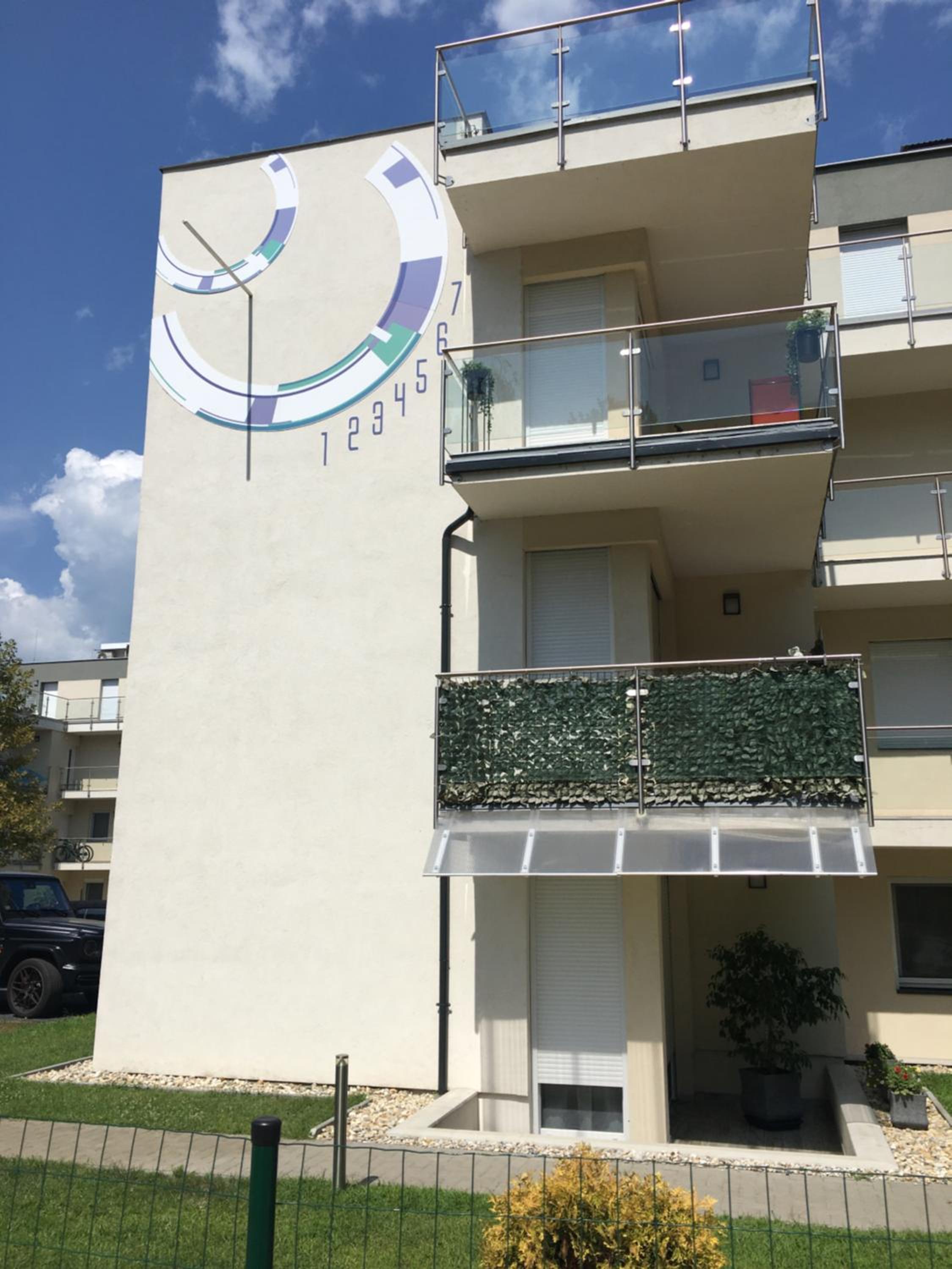 SUN-DIAL APARTMAN Images