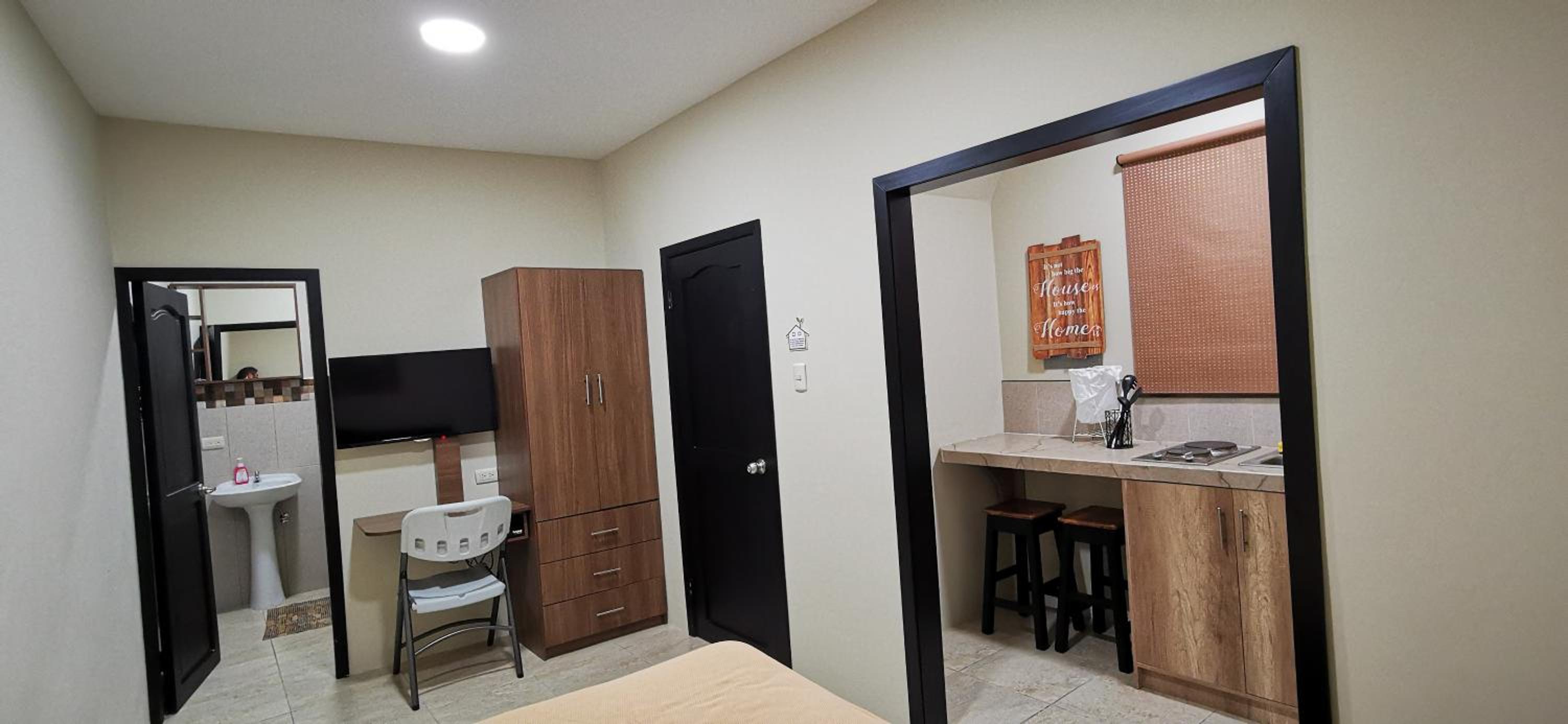 Habitación B independiente para parejas o ejecutivos Images