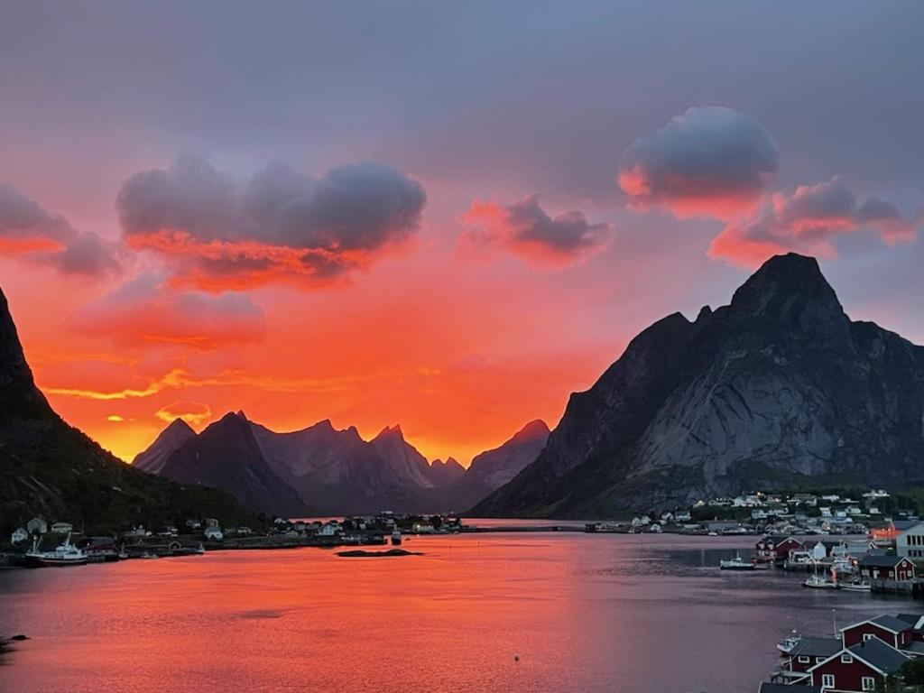 Andøy Vest Rorbuer Reine Images