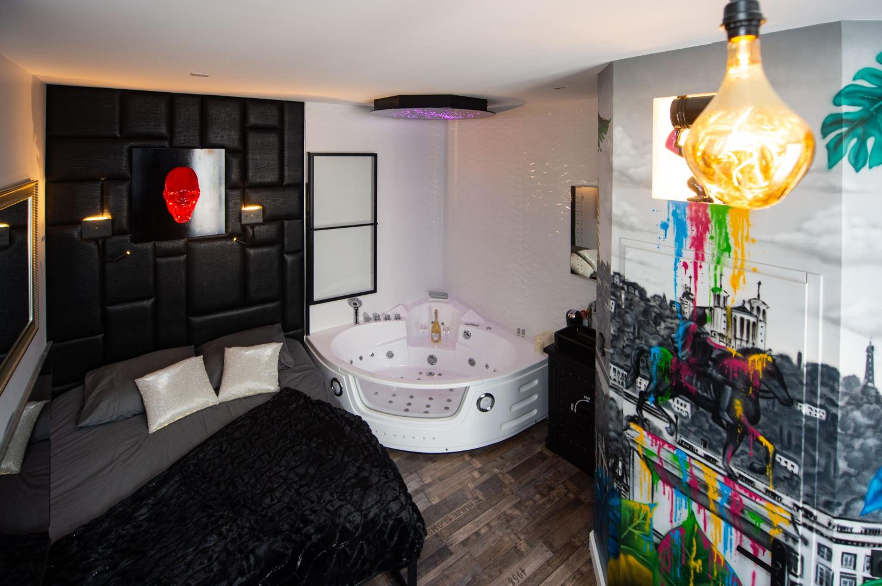 URBAN JUNGLE SPA Images