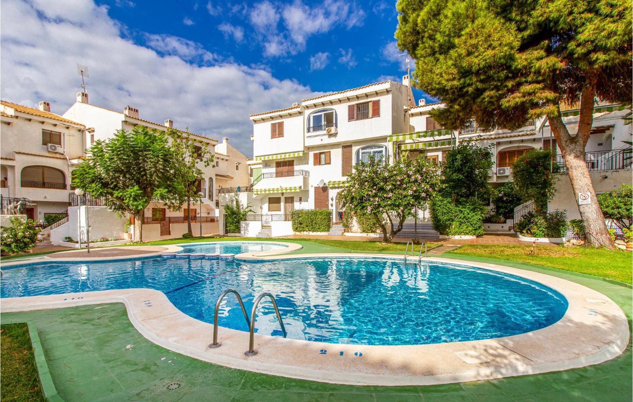 2 Bedroom Beautiful Apartment In Orihuela Images
