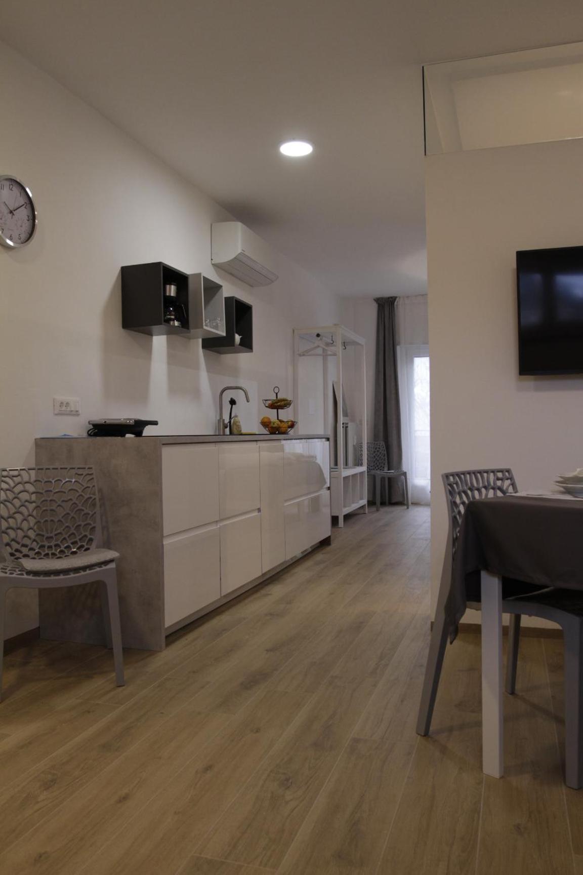 Apartment Mia Images