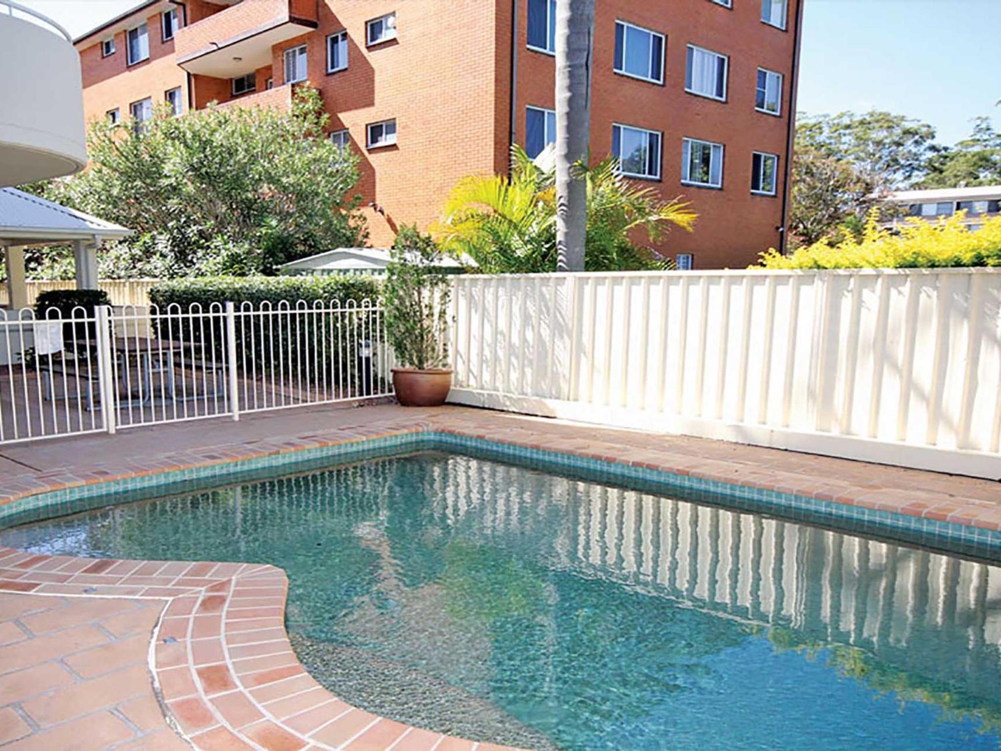 Seashells, 1,21-23 Magnus Street - Unit with air con, wi-fi, complex pool and lift Images