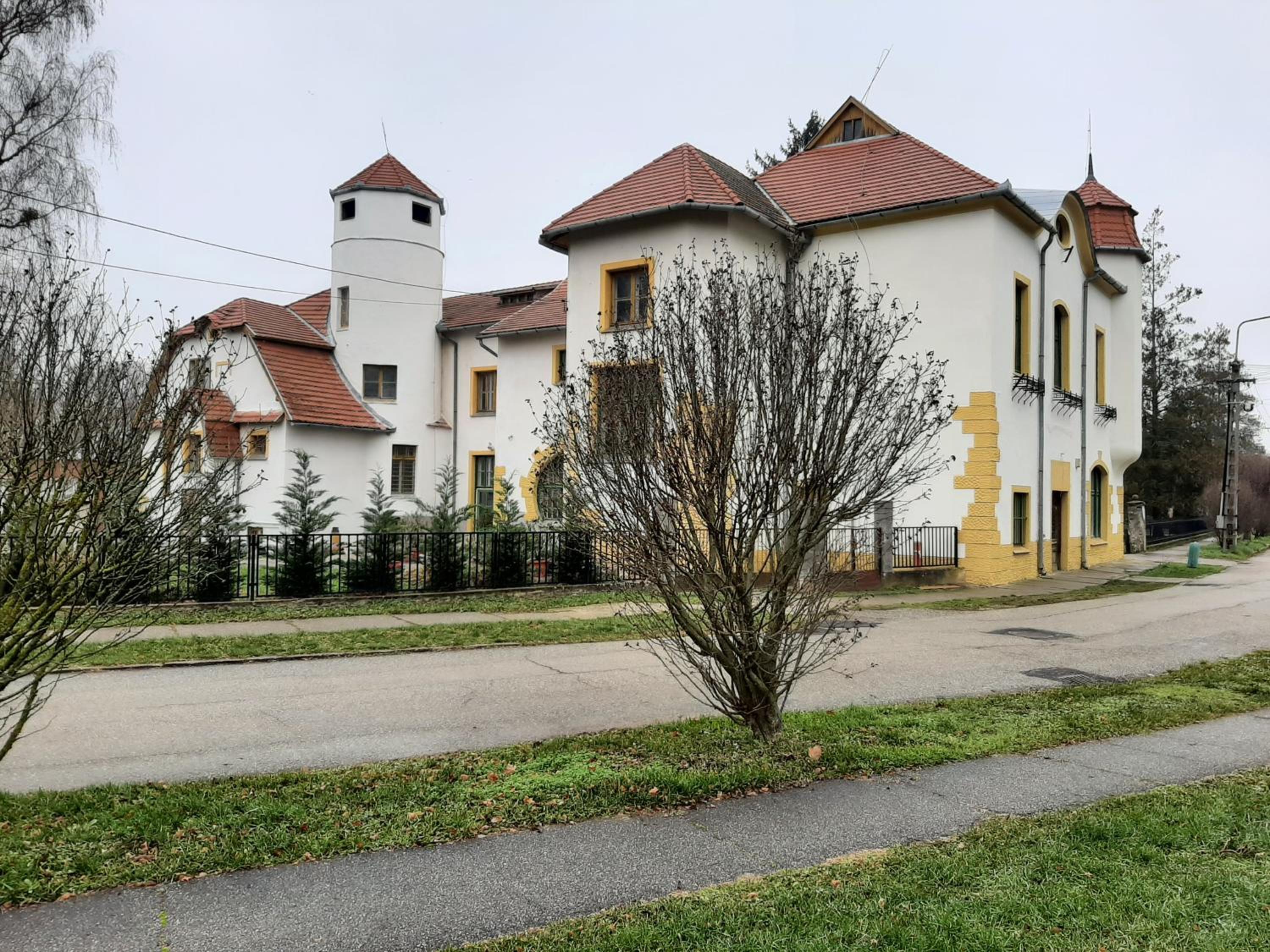 Meller-kastély Villa Images