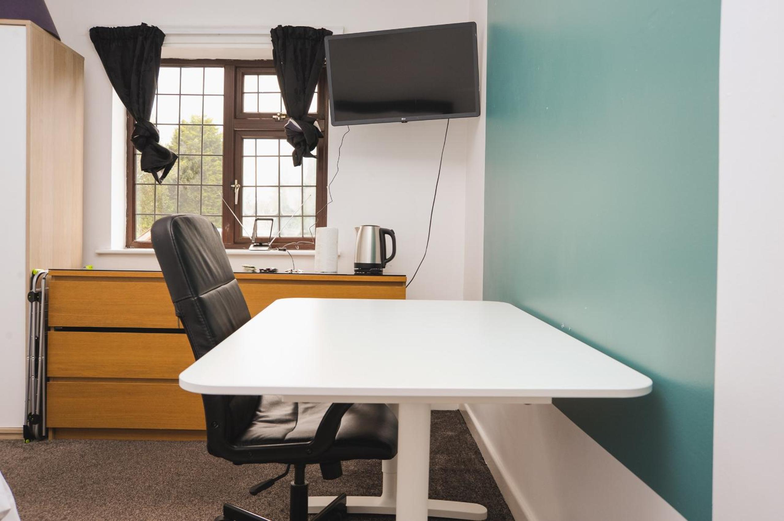Coventry Deluxe Rooms Images