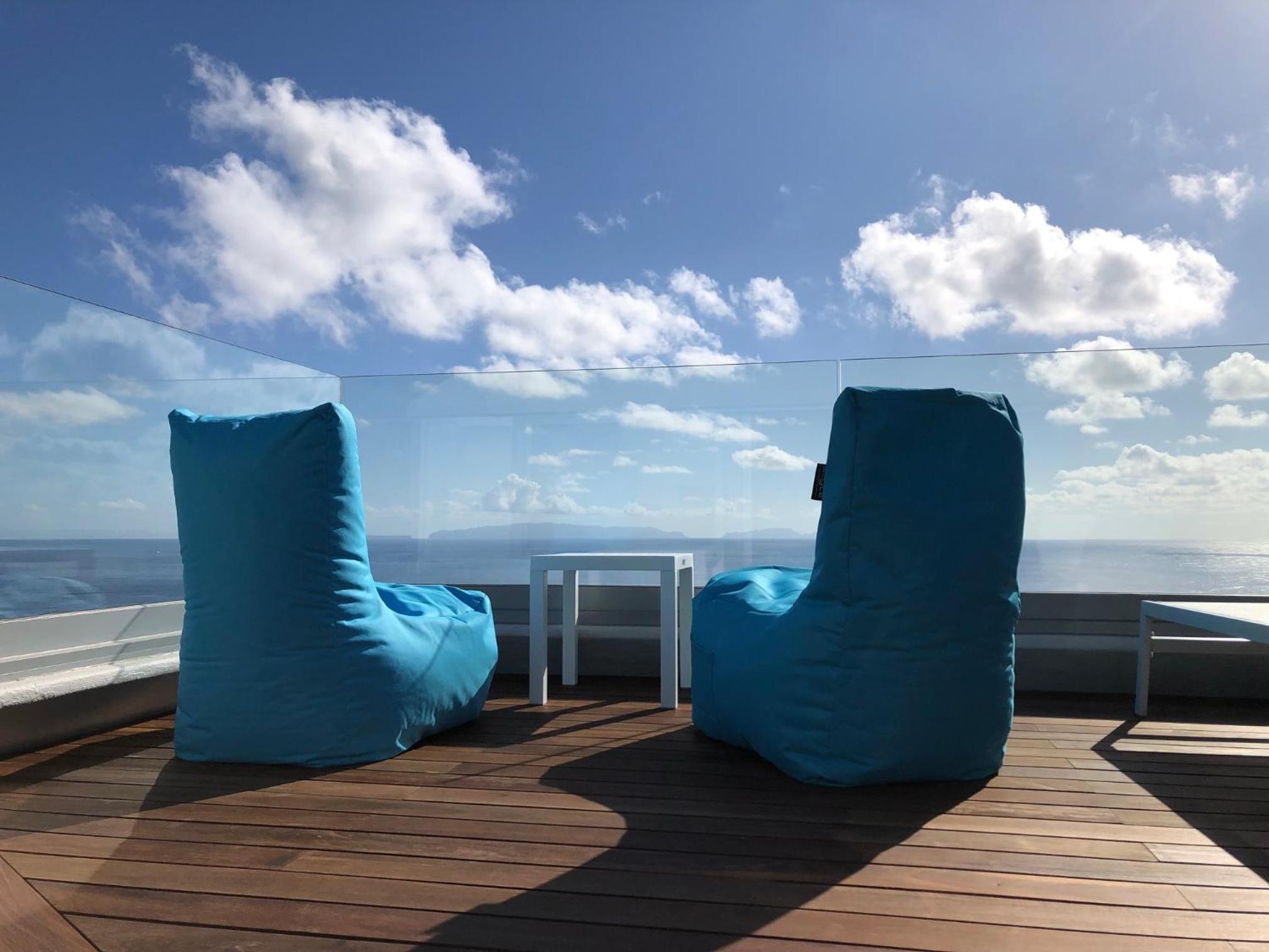Luxurious Penthouse Suite direct at sea Images