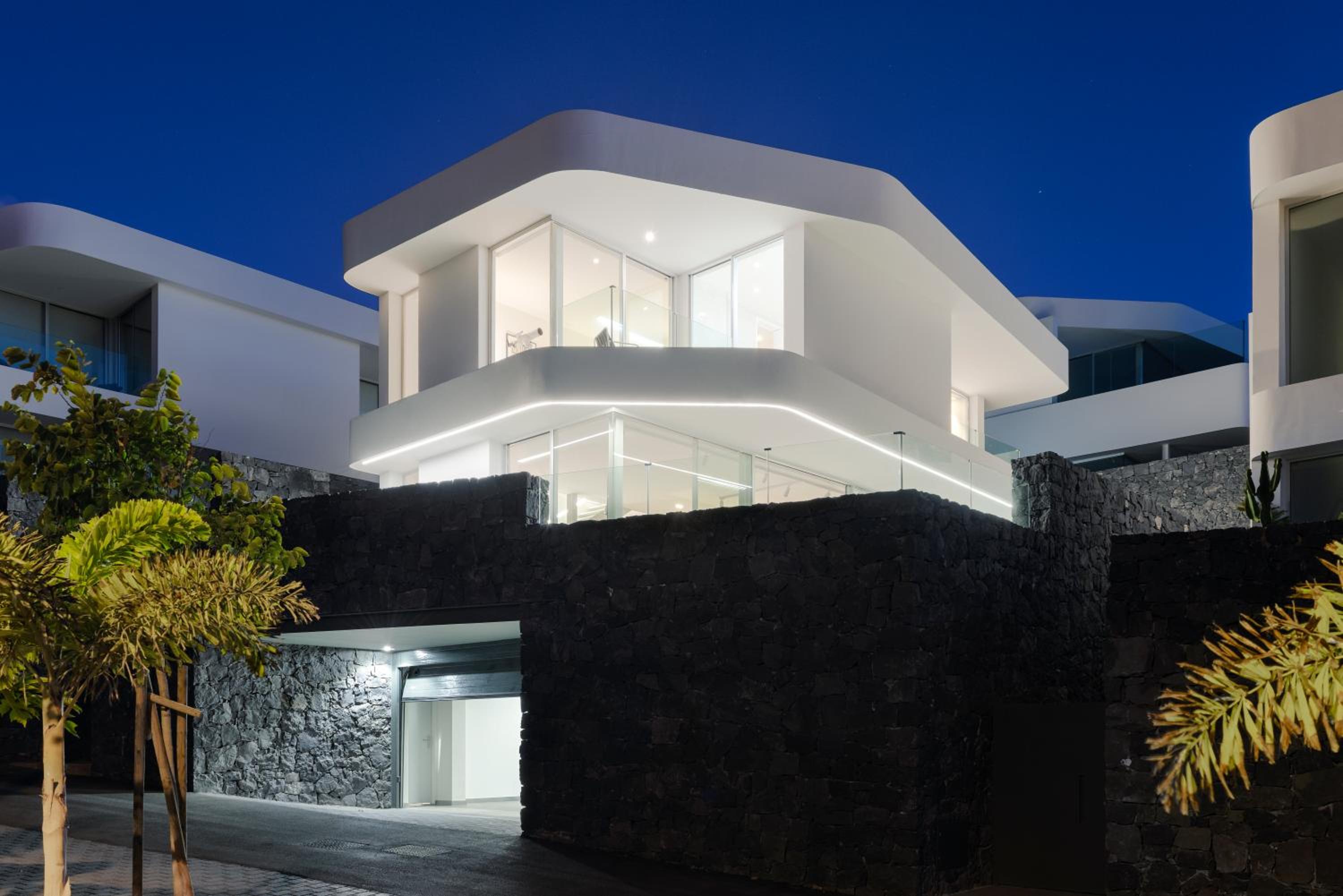 Villa Superior 1 - Casangular by Upper