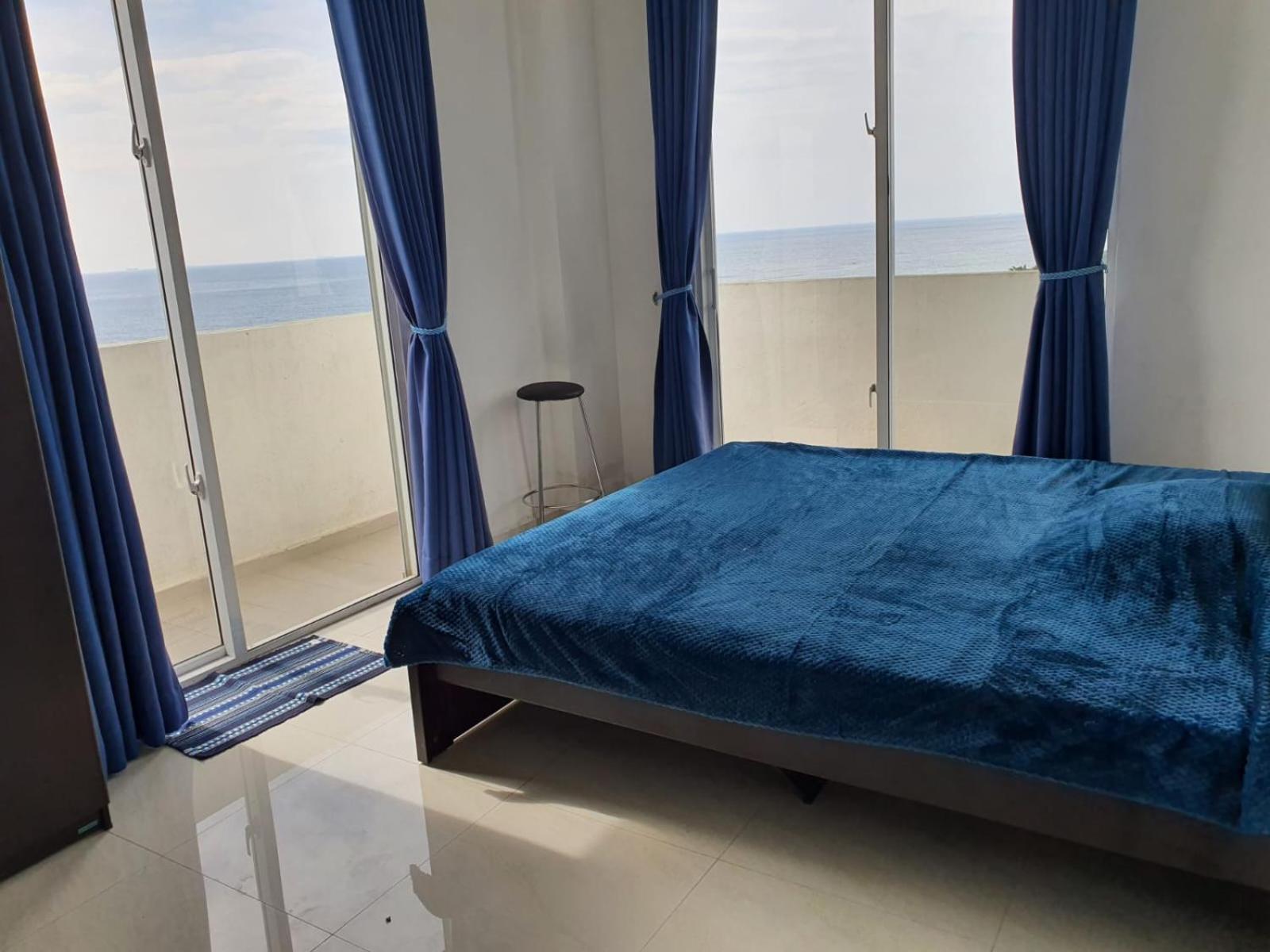 New 2 bedroom apartment, 100m away from the beach Images
