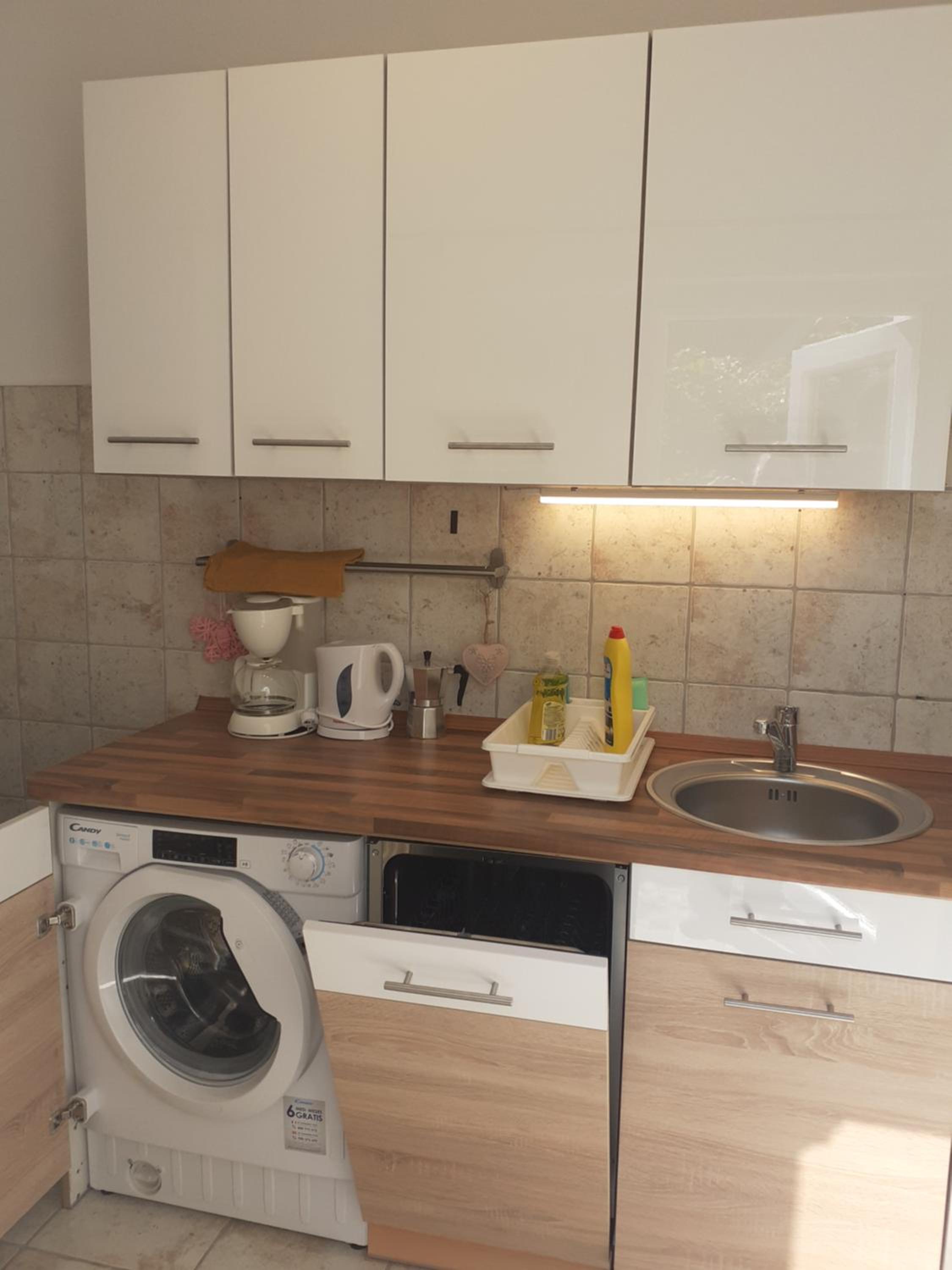 Rose Apartman Images