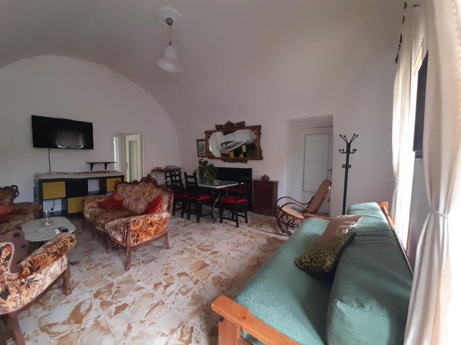 La Casa di Romeo Images