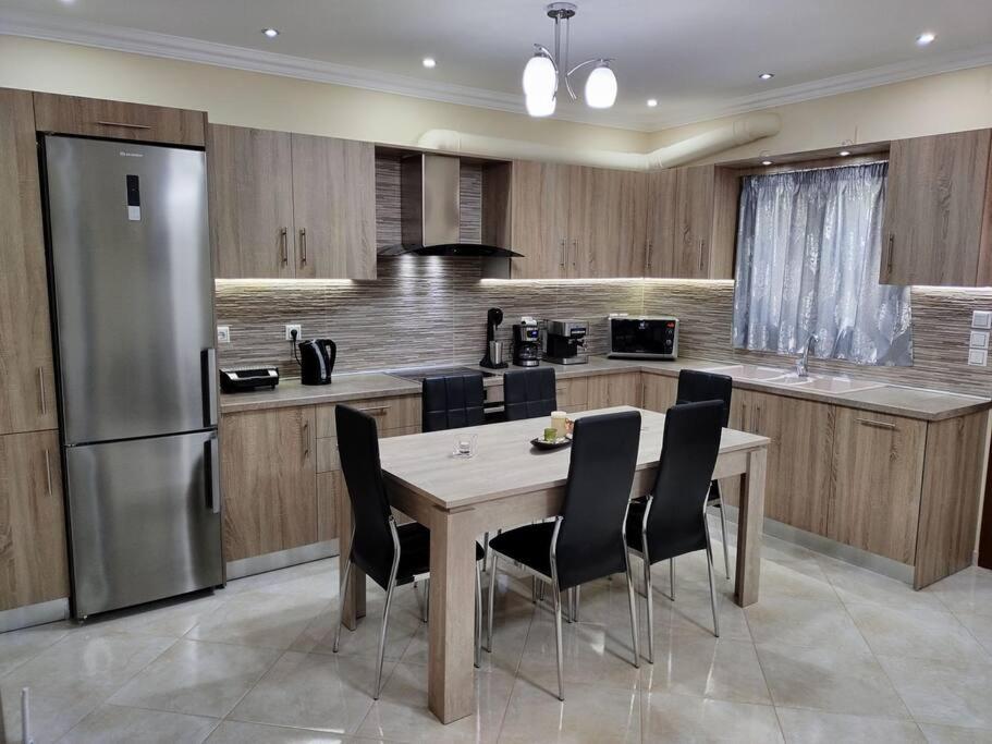 Silver Pearl Apartment Images