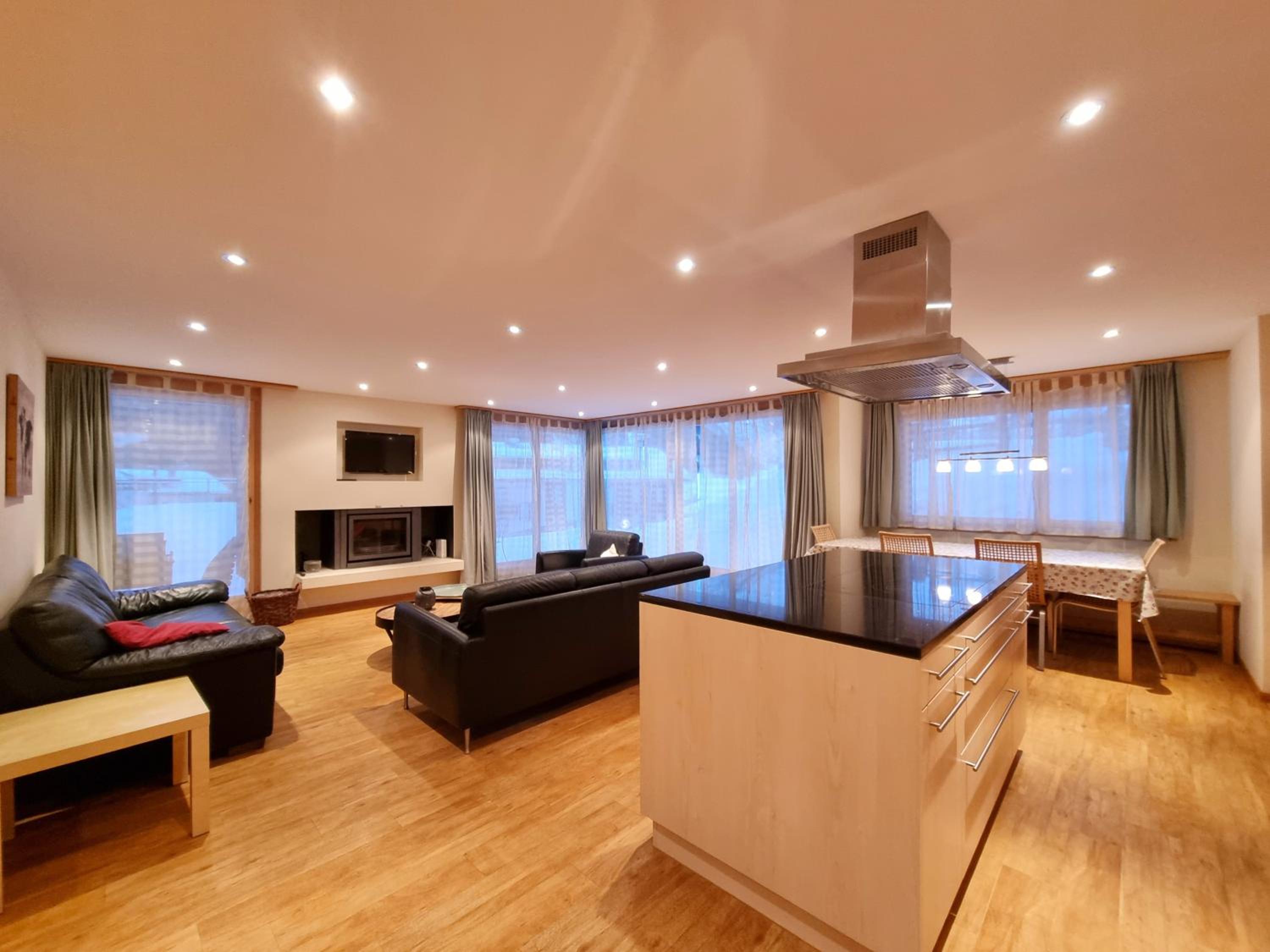 Jessica Ground Floor Images