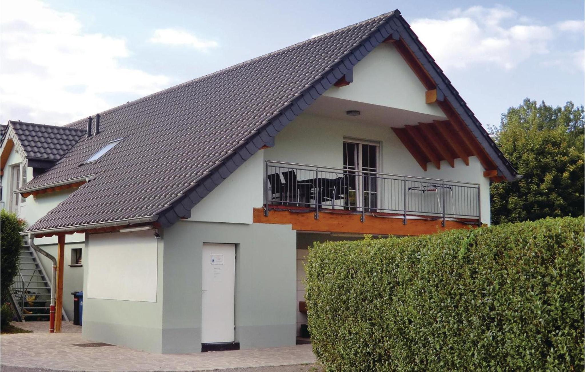 1 Bedroom Cozy Apartment In Wallendorf-Pont Images