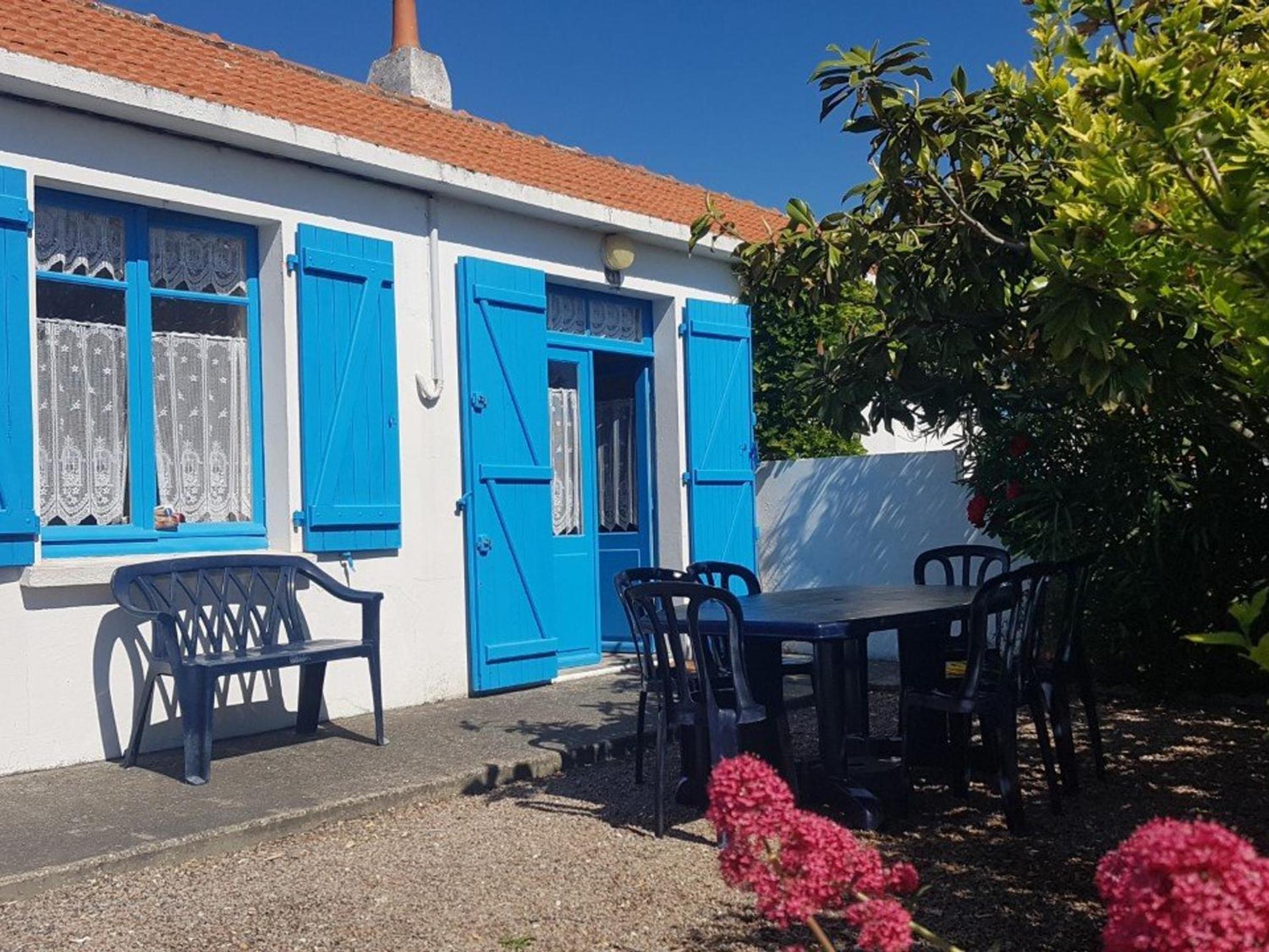 Maison cosy, proche plage et bourg, avec terrasse sans vis-à-vis et parking privé - FR-1-224B-168 Images