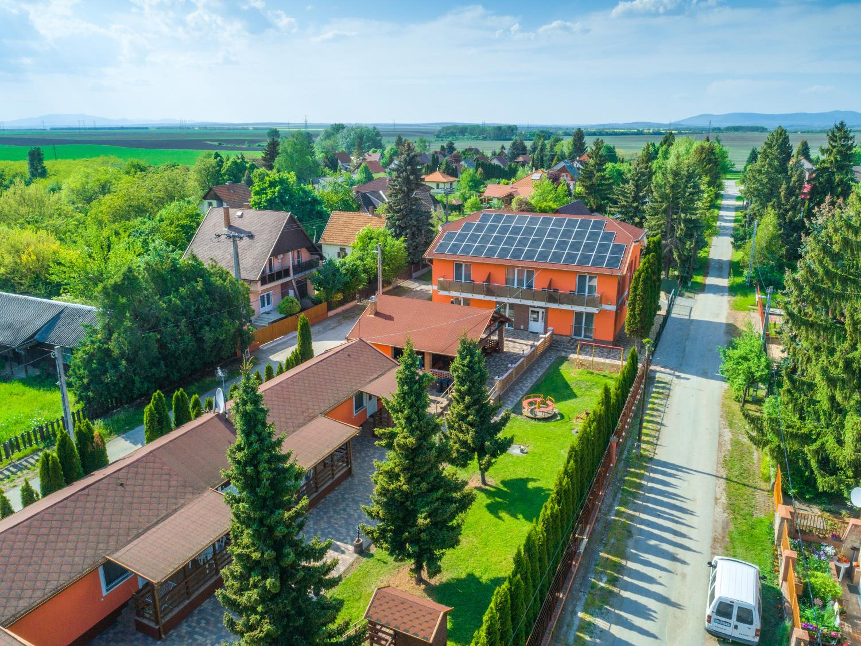 Boglárka Apartmanház Images