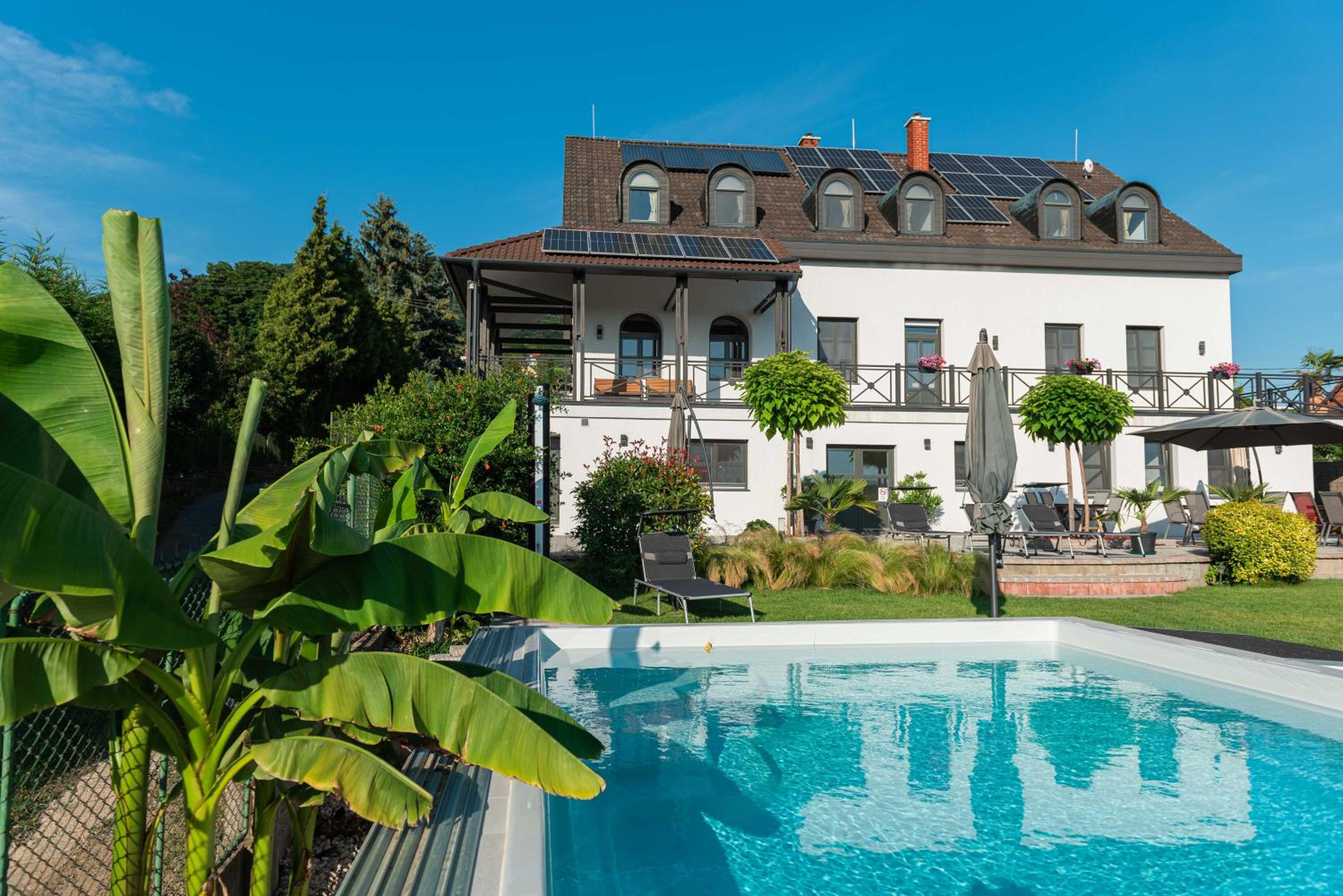 Katzer Villa Images