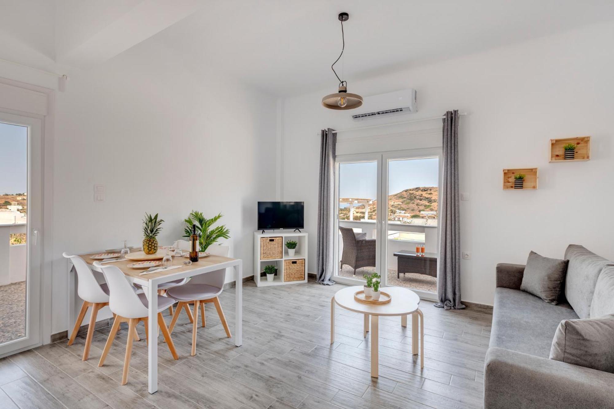 Cactus Guesthouse, Κίνι Συρος Images