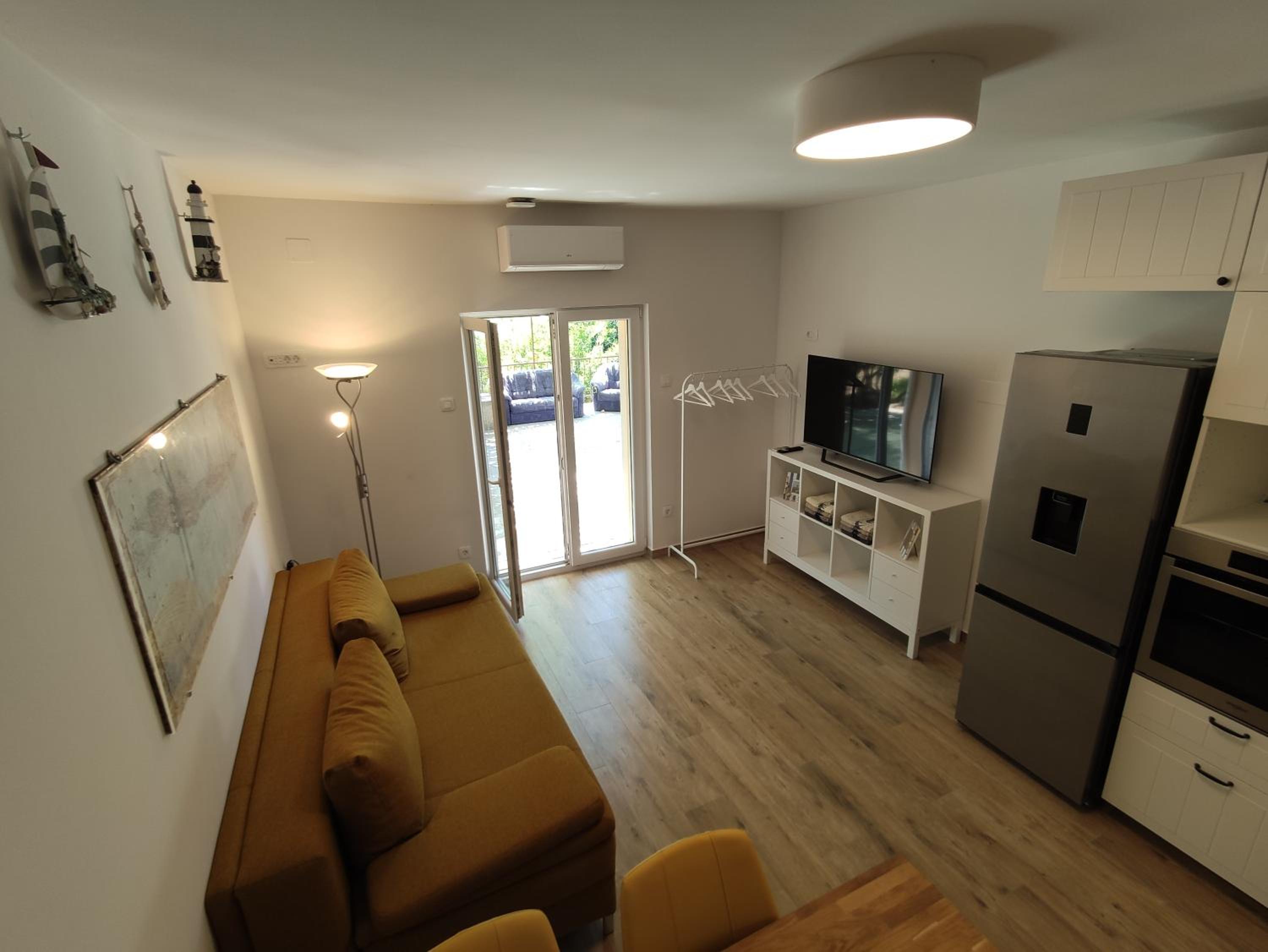 Apartman-studio, Salamunic, Pelinje, Jelsa Images