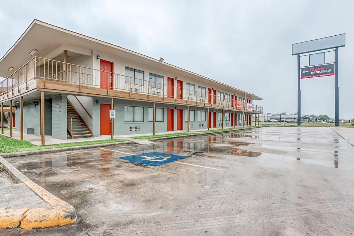 Studio Suites Best stays in San Antonio, Texas Skiplagged