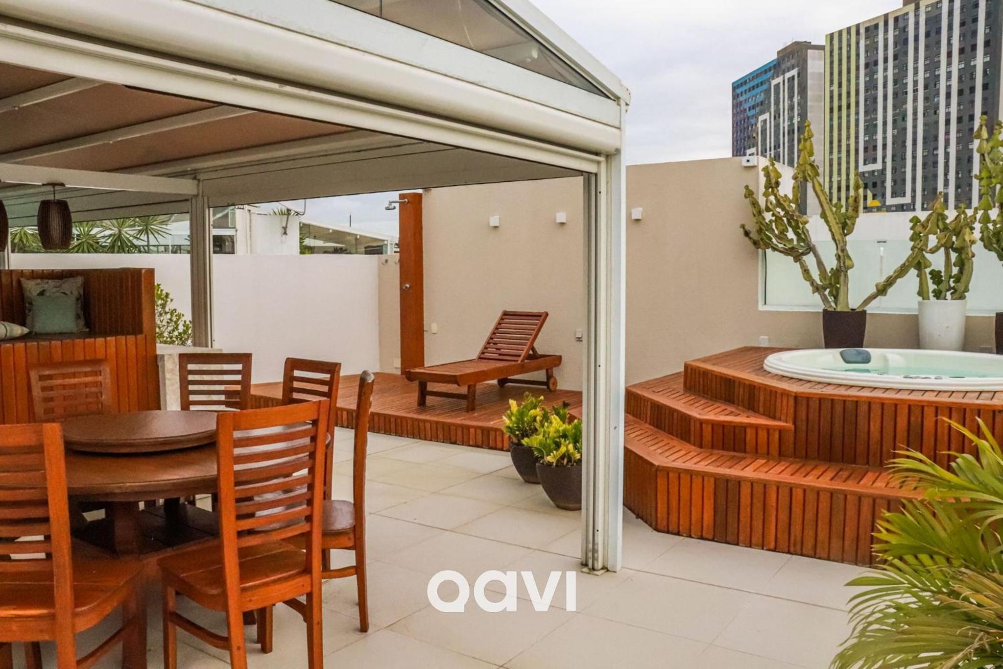 Qavi - Cobertura com Jacuzzi Cotovelo #InMare450 Images
