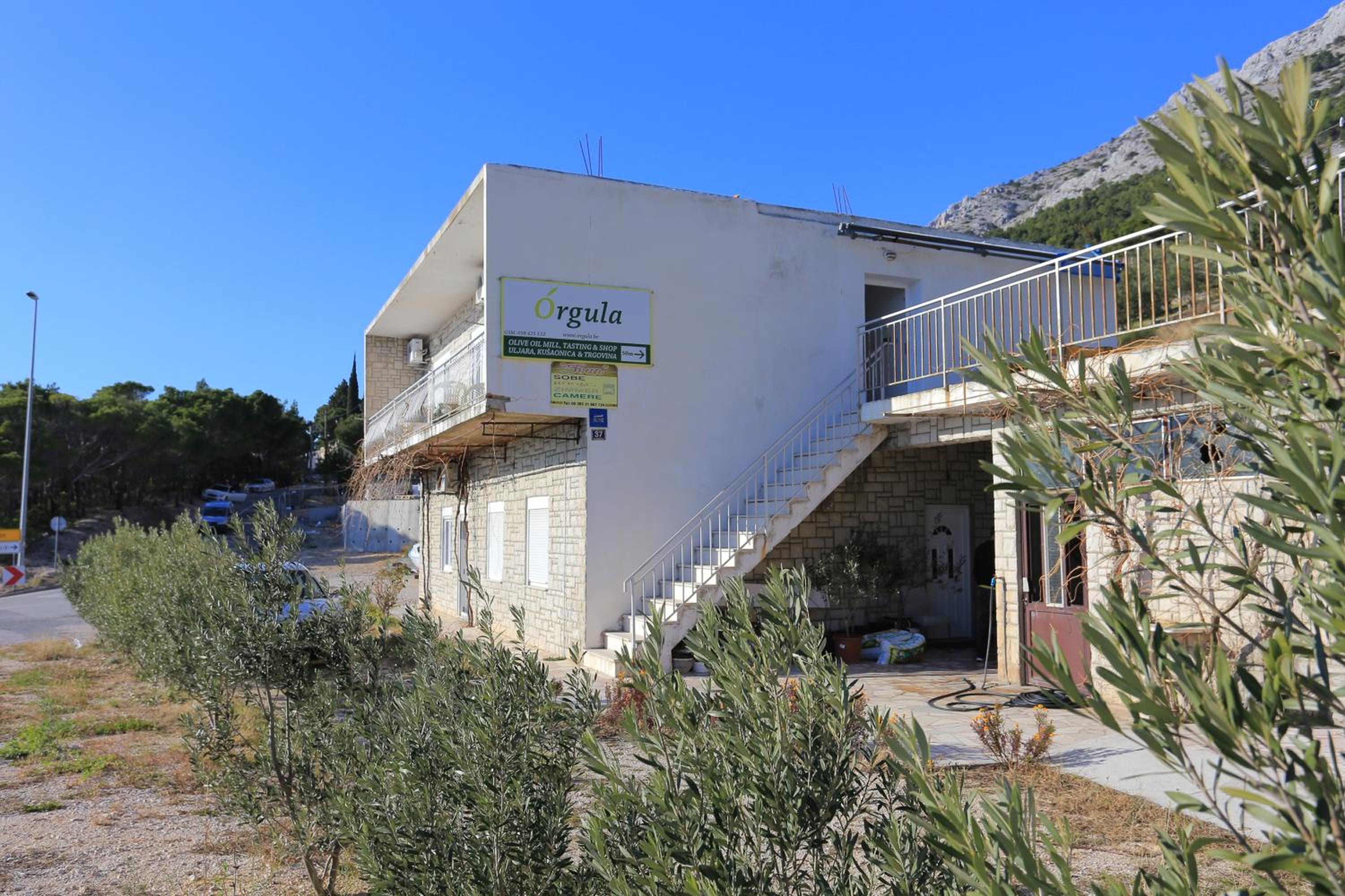 Apartments with a parking space Marusici, Omis - 954 Images
