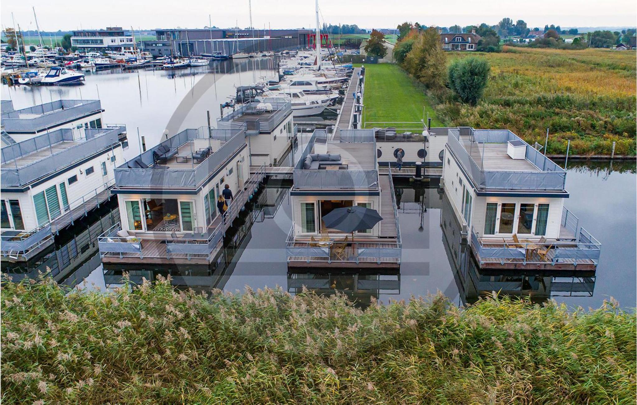 Stunning Ship In Aalsmeer With Kitchen Images