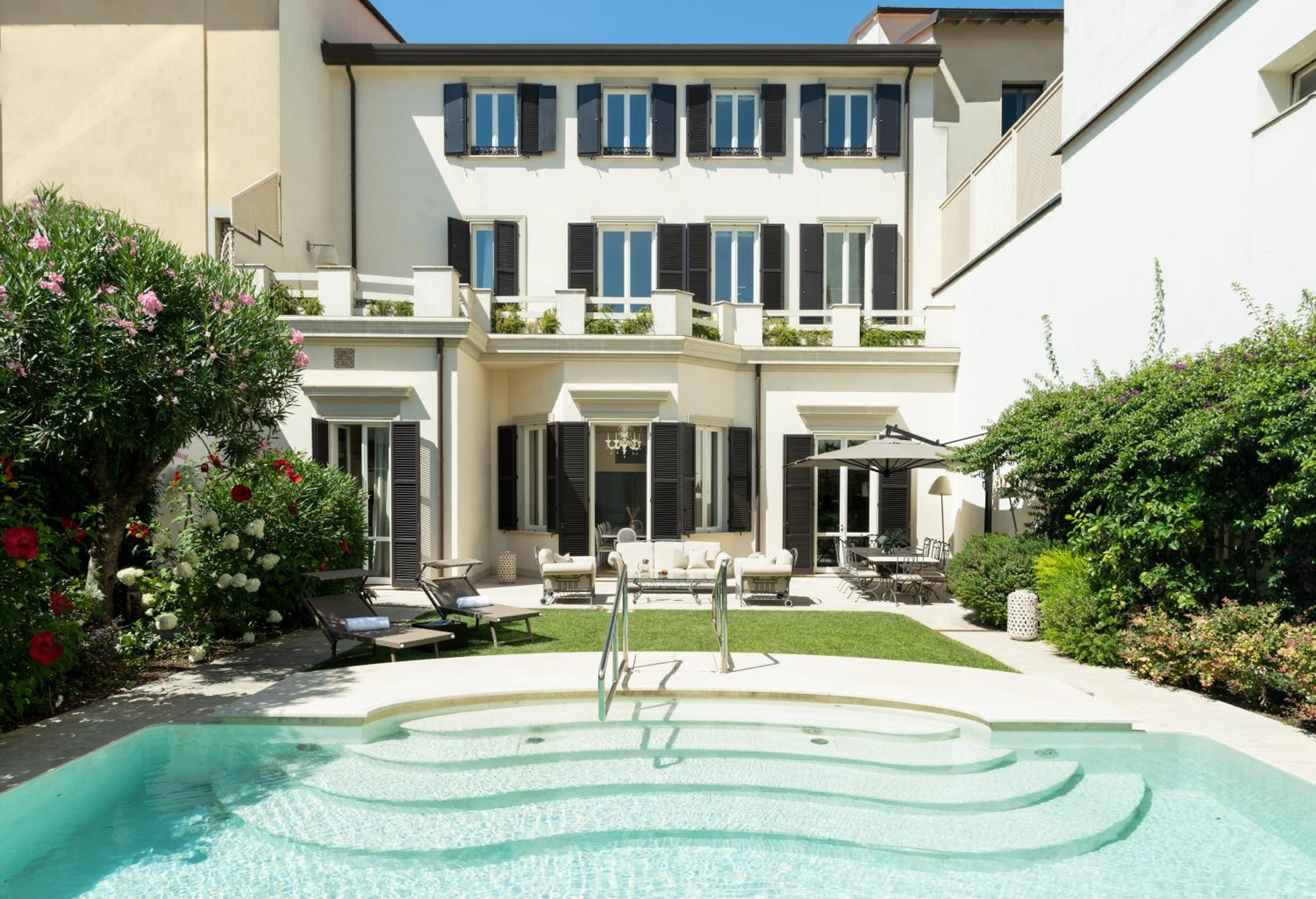 Luxury Villa Manin Viareggio | UNA Esperienze Images