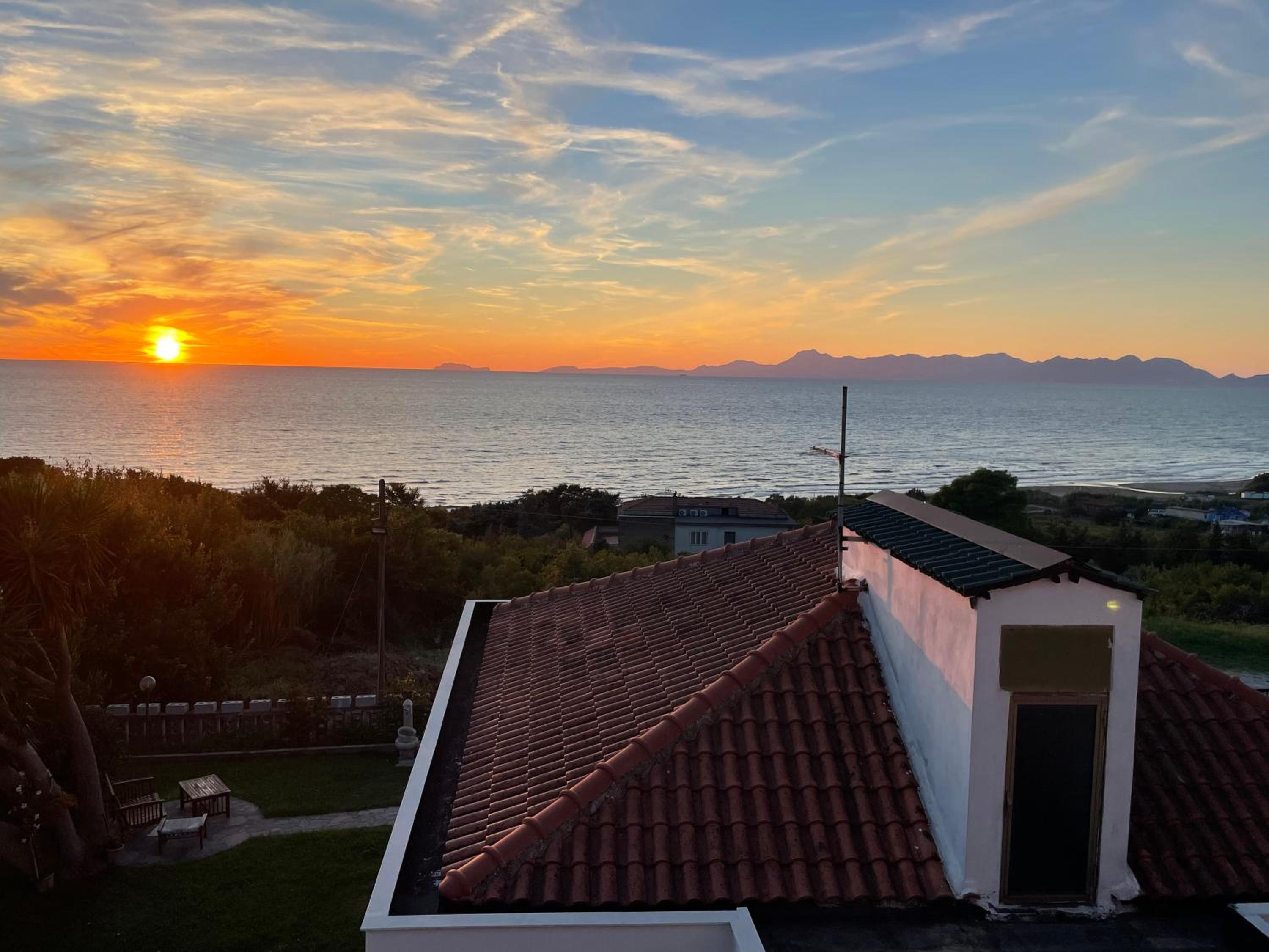 B&B Sunset da carla Images