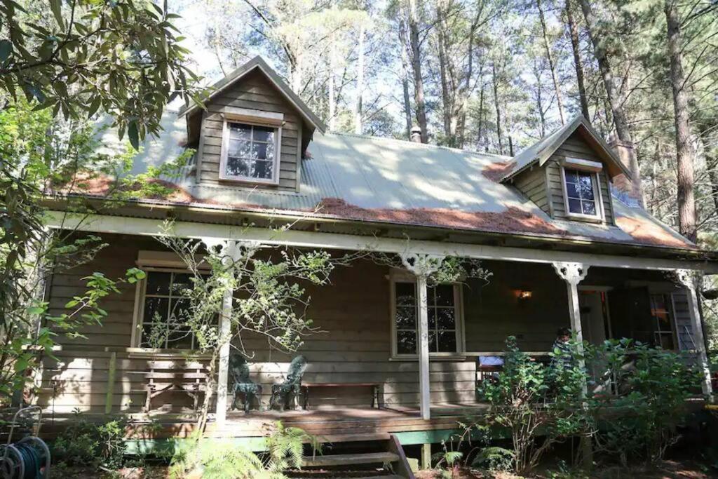 Holly Lodge