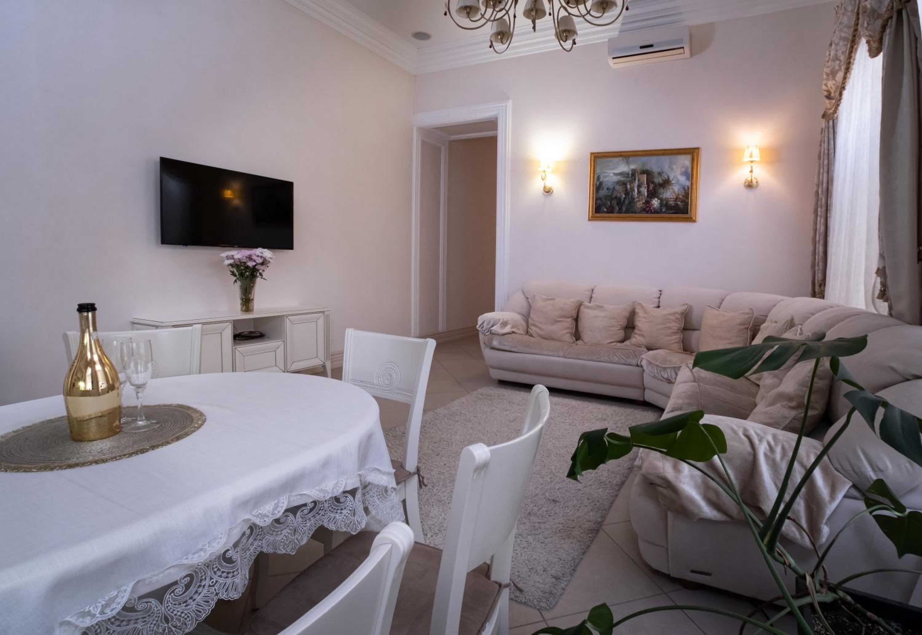 Bel Apartments Images