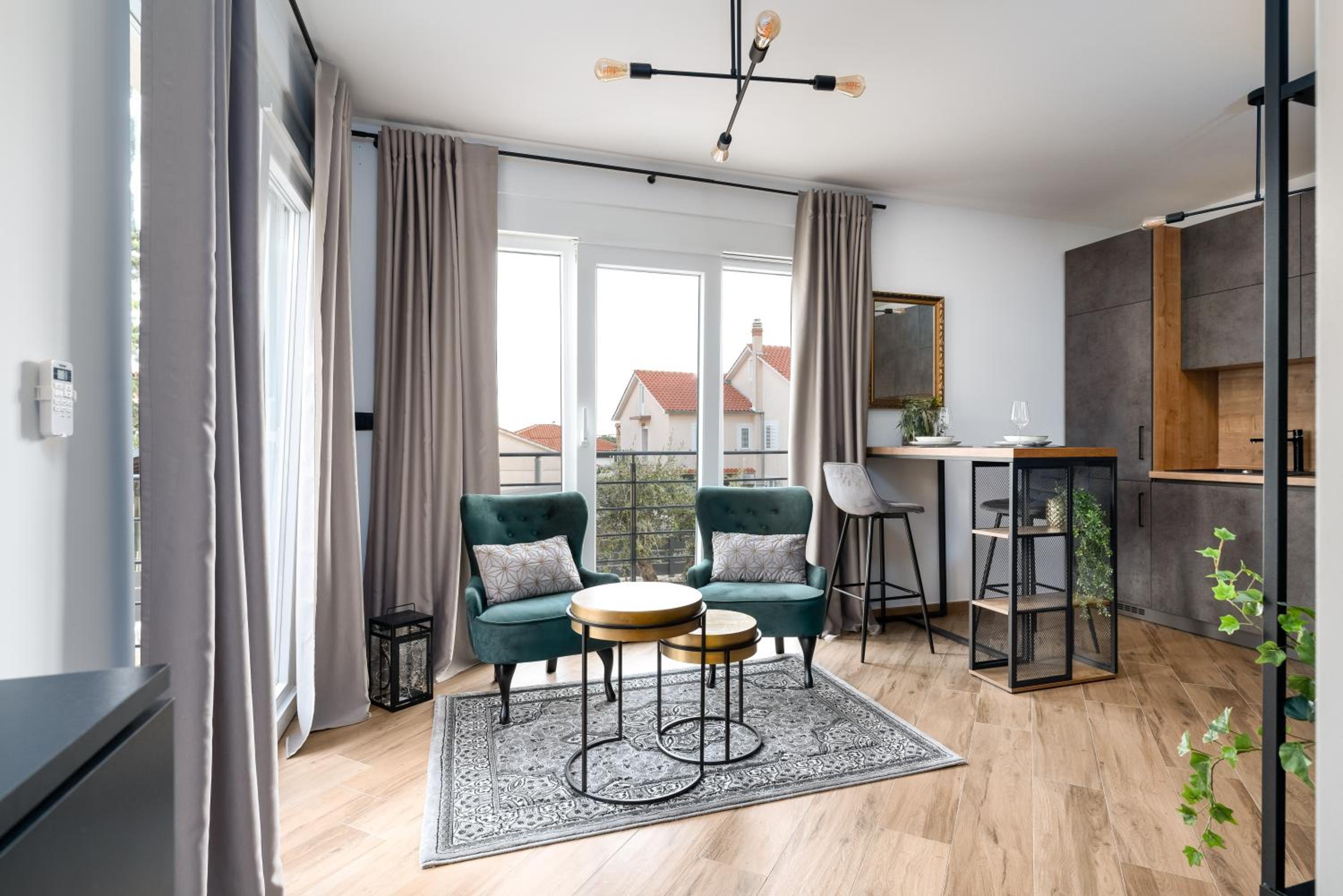 Luxury apartment Love Nest - near the center and the beach Images