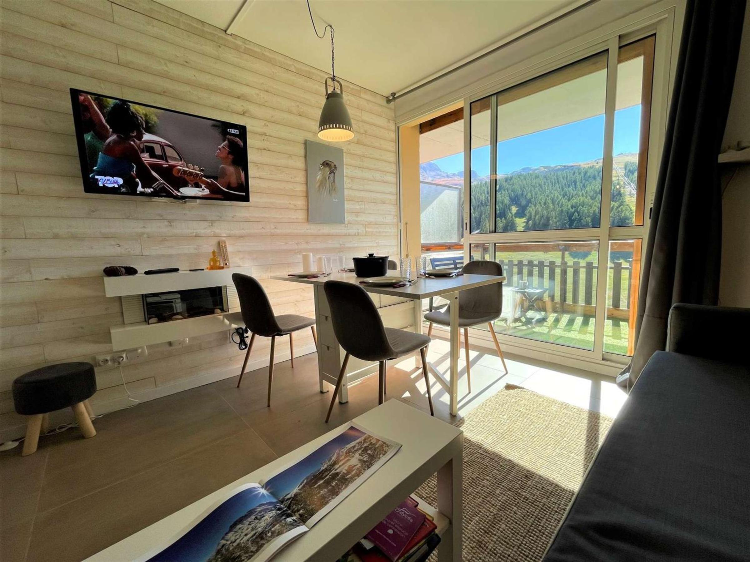 Studio Confort, 4 pers, proche pistes, WiFi, Parking - FR-1-525-251 Images