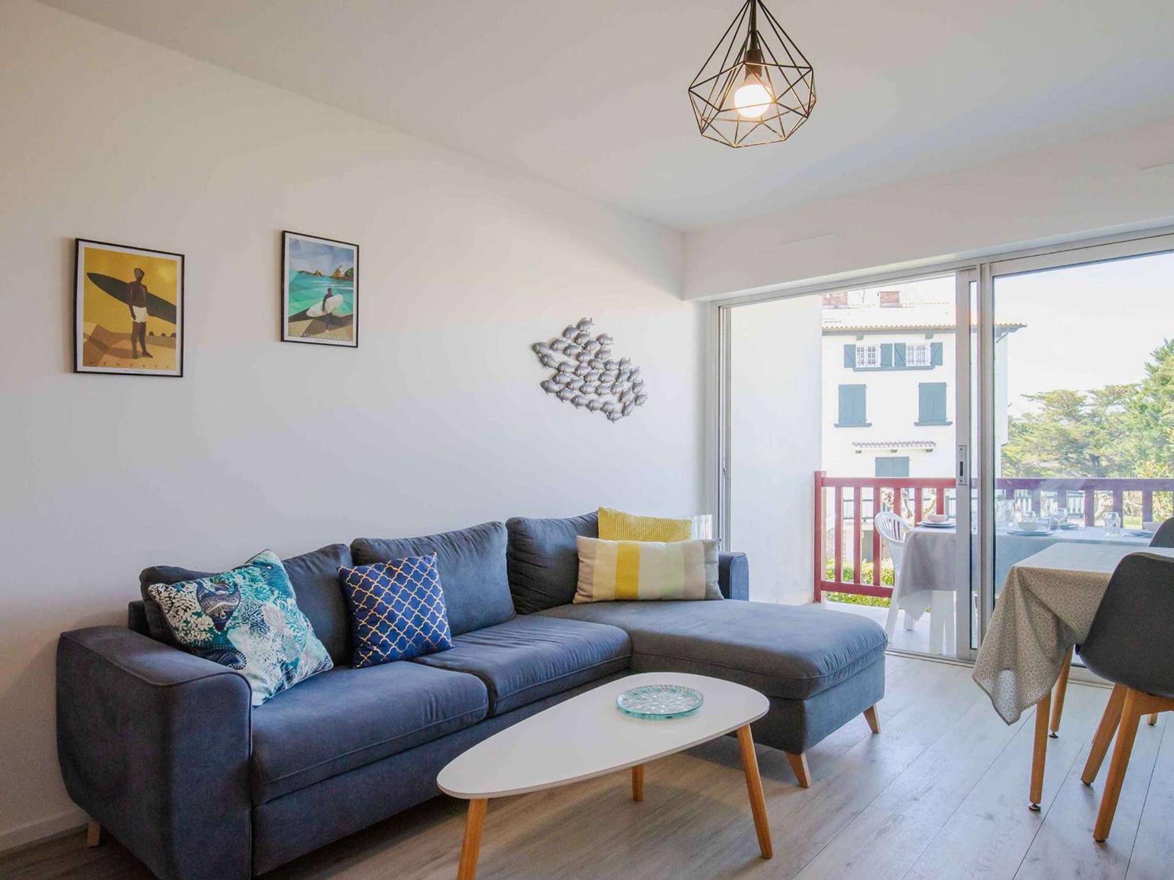 Appartement Cosy 3* avec Terrasse, Piscine et Parking Privé à 10 min de la Plage d’Erromardie - FR-1-4-524 Images