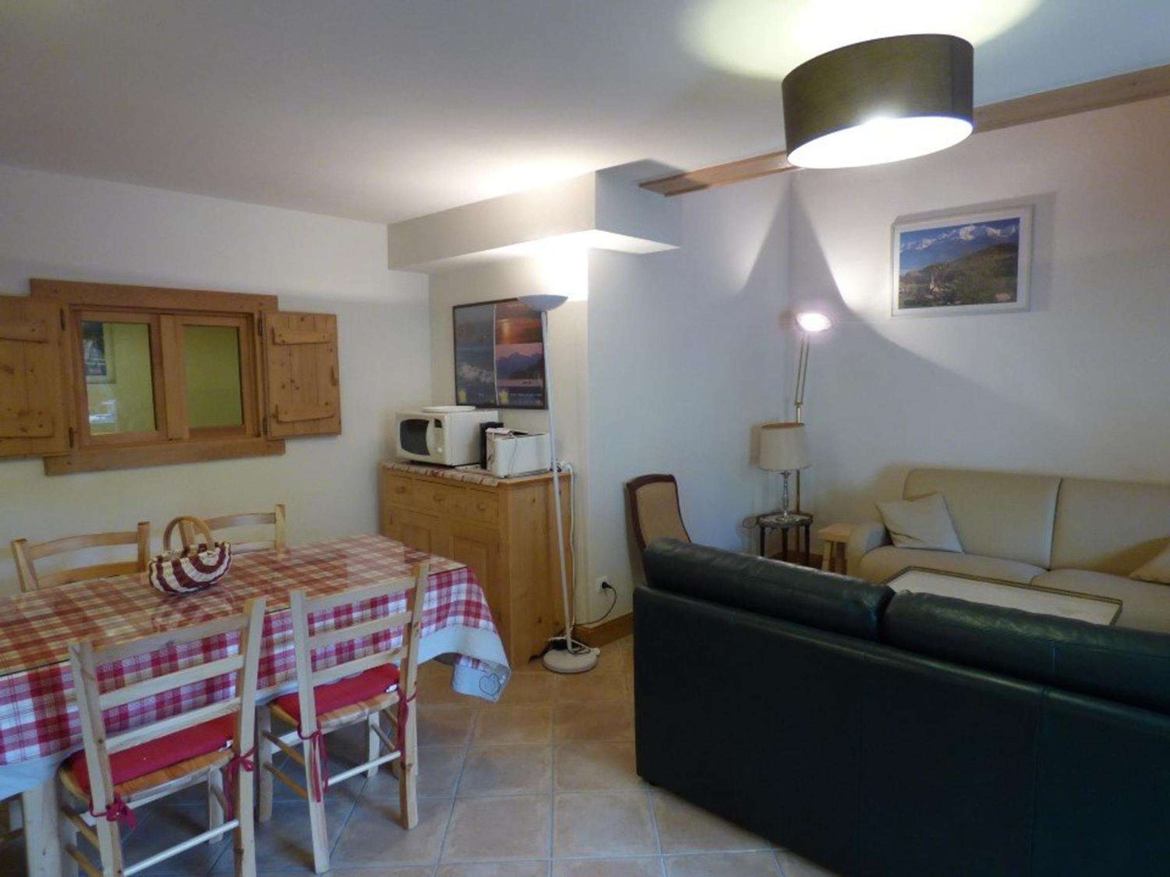 Magnifique T2 58m², centre Chinaillon, proche pistes, balcon ouest, parking, 3 étoiles - FR-1-458-156 Images