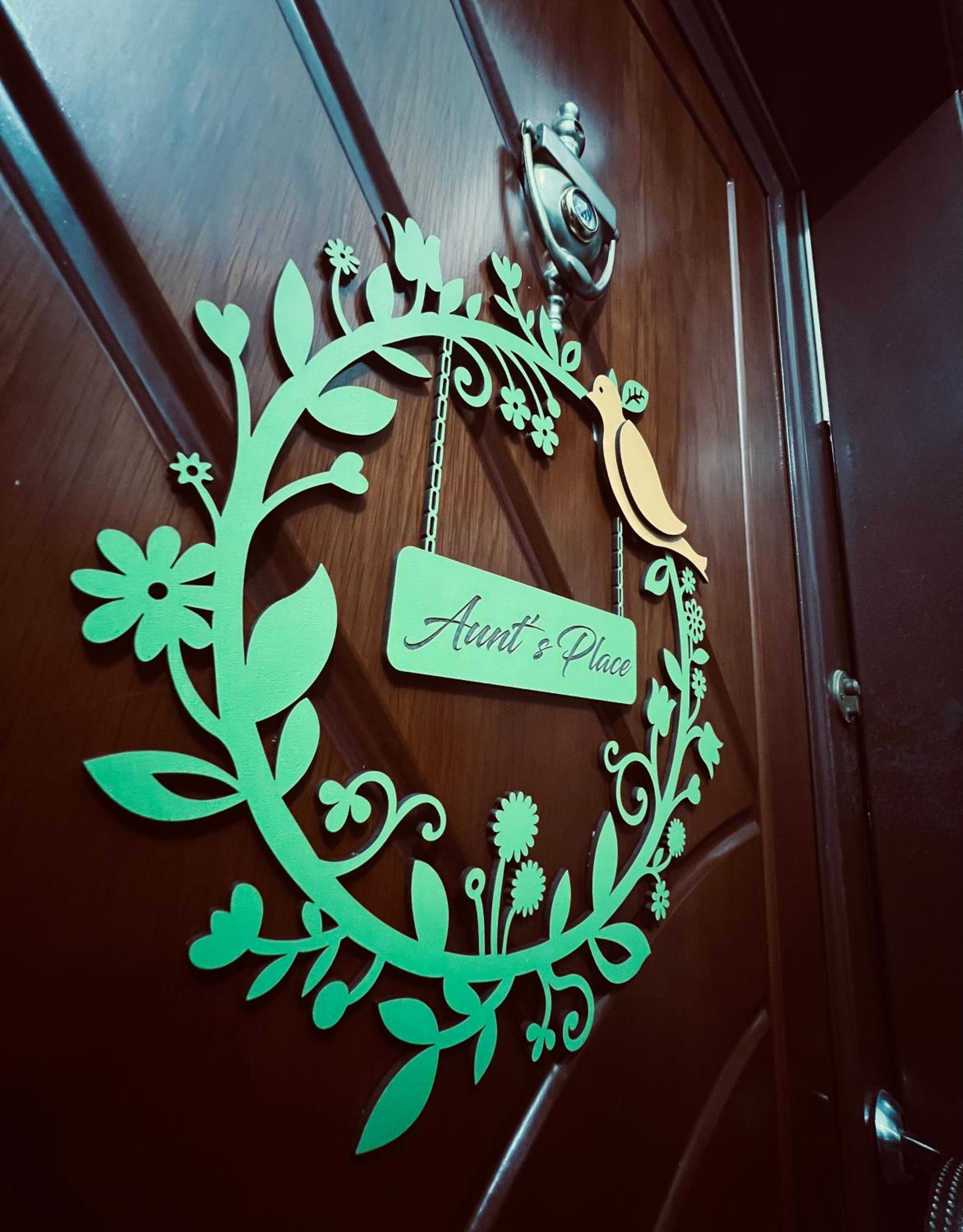 Aunt's Place Images
