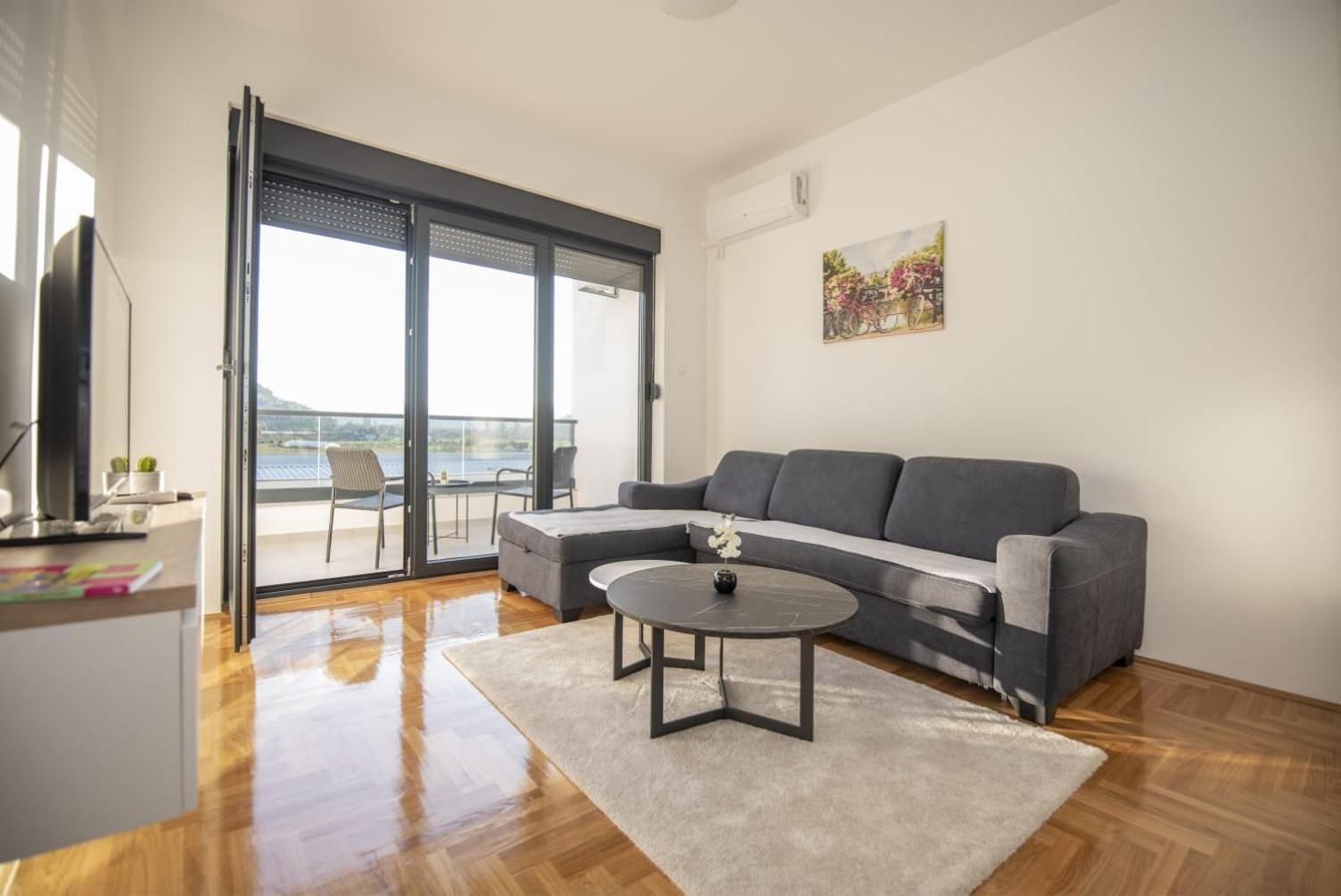 APARTMAN DERETIC Images