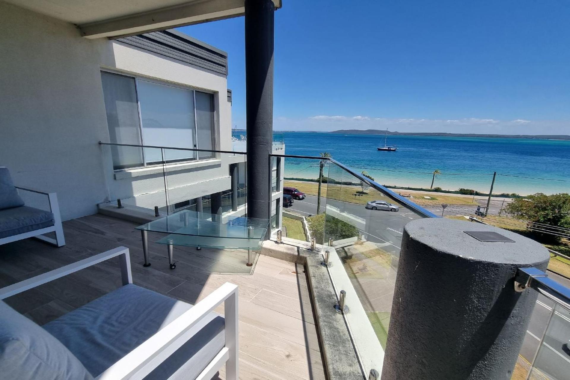 Bayview Towers, 12,15 Victoria Parade - Unit with stunning views, air con and WiFi Images