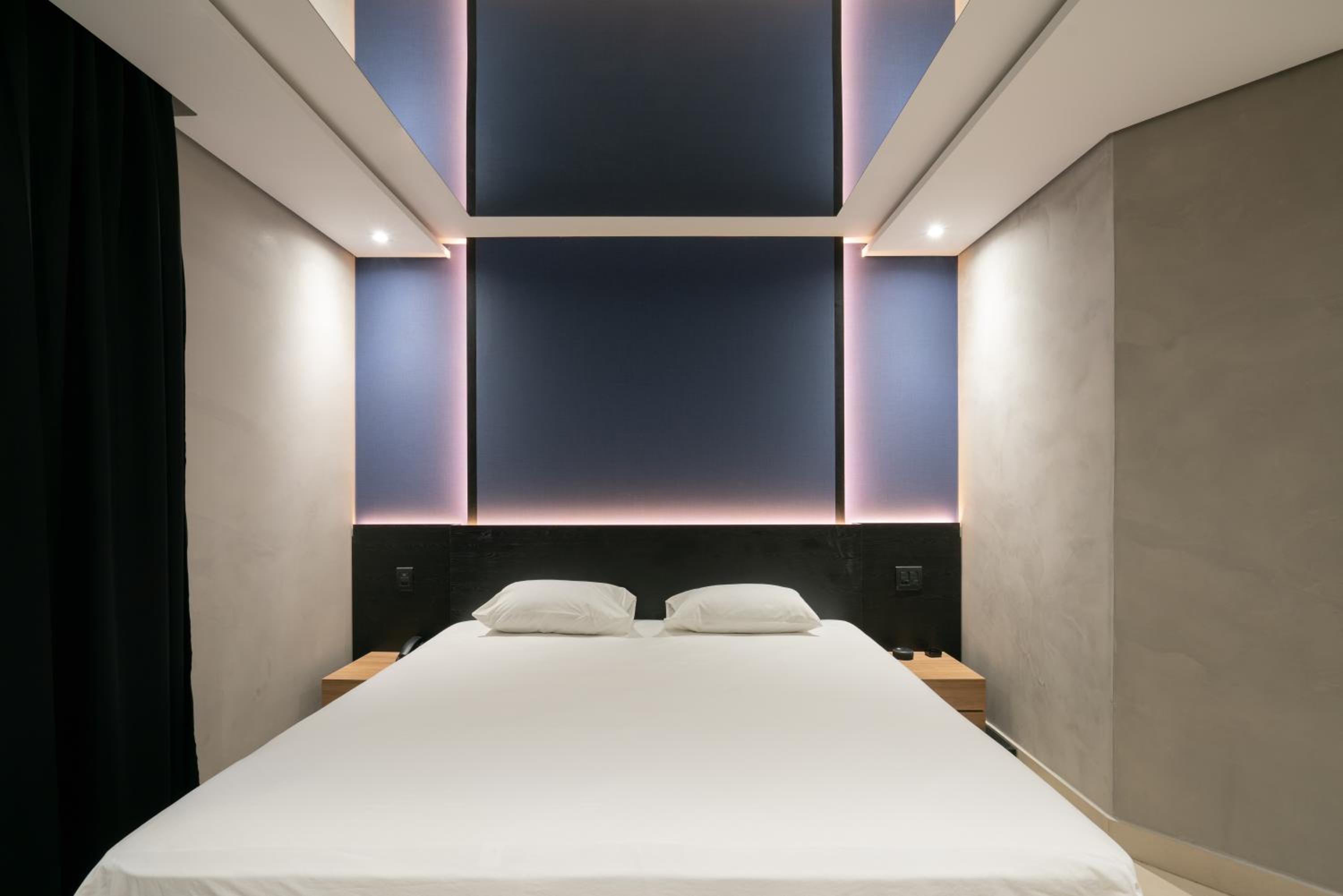 Taikô Motel by Drops Images